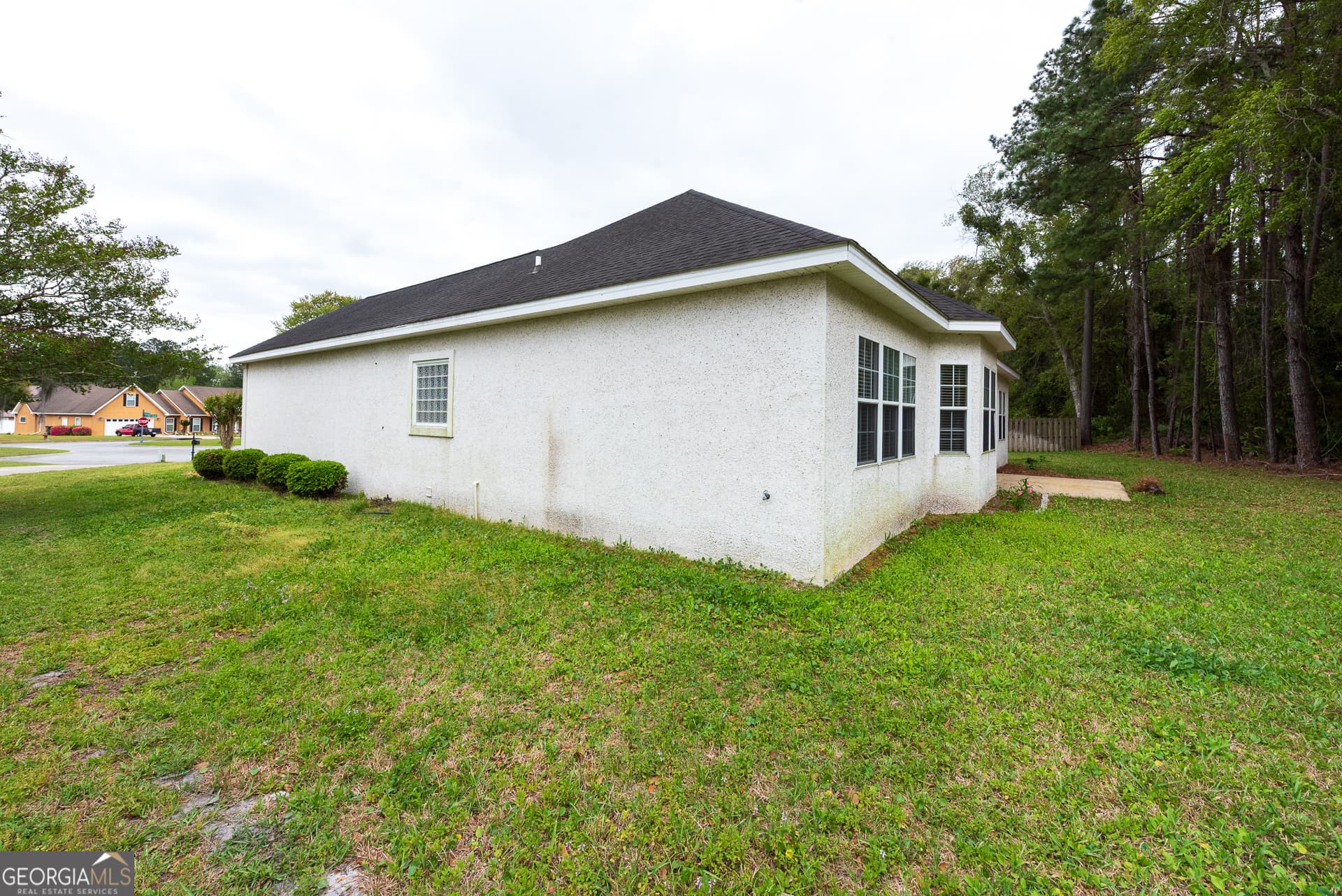 4 bedroom, 2 bathroom, 1,982 sq ft single family residence for sale at 110 Lexington Way, Brunswick, GA 31525 — photo 10