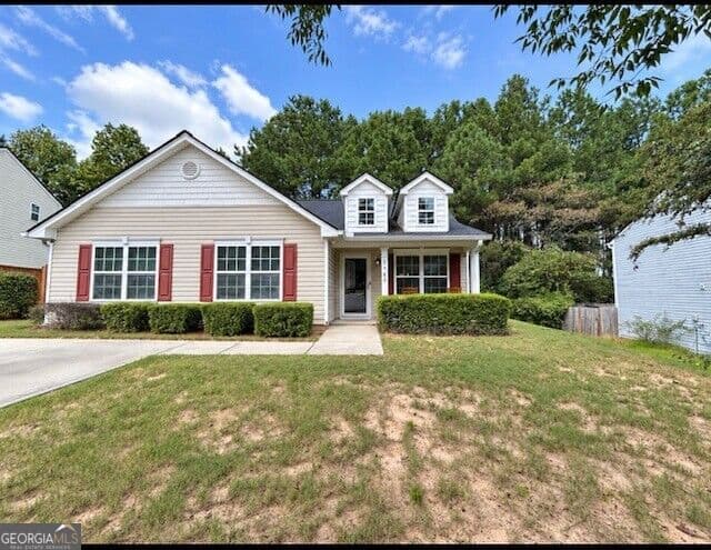 3 bedroom, 2 bathroom, 1,315 sq ft single family residence for sale at 2460 Vine Street, Union City, GA 30291