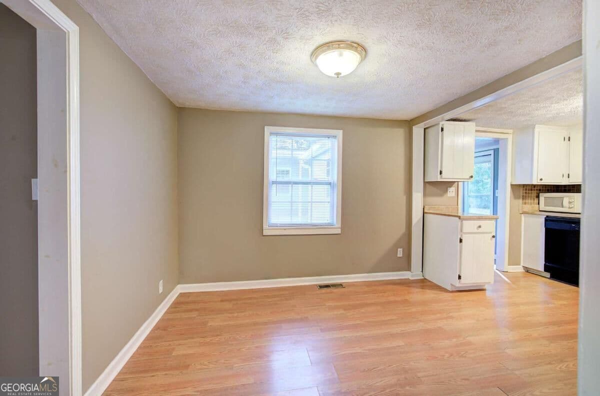 2 bedroom, 1.5 bathroom, 940 sq ft single family residence for sale at 4789 Rockmart Road, Silver Creek, GA 30173 — photo 7