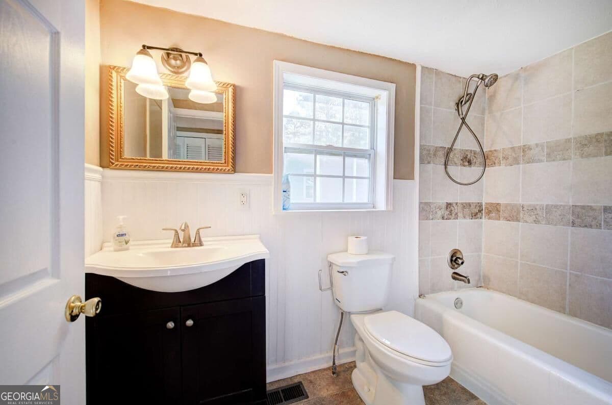 2 bedroom, 1.5 bathroom, 940 sq ft single family residence for sale at 4789 Rockmart Road, Silver Creek, GA 30173 — photo 10