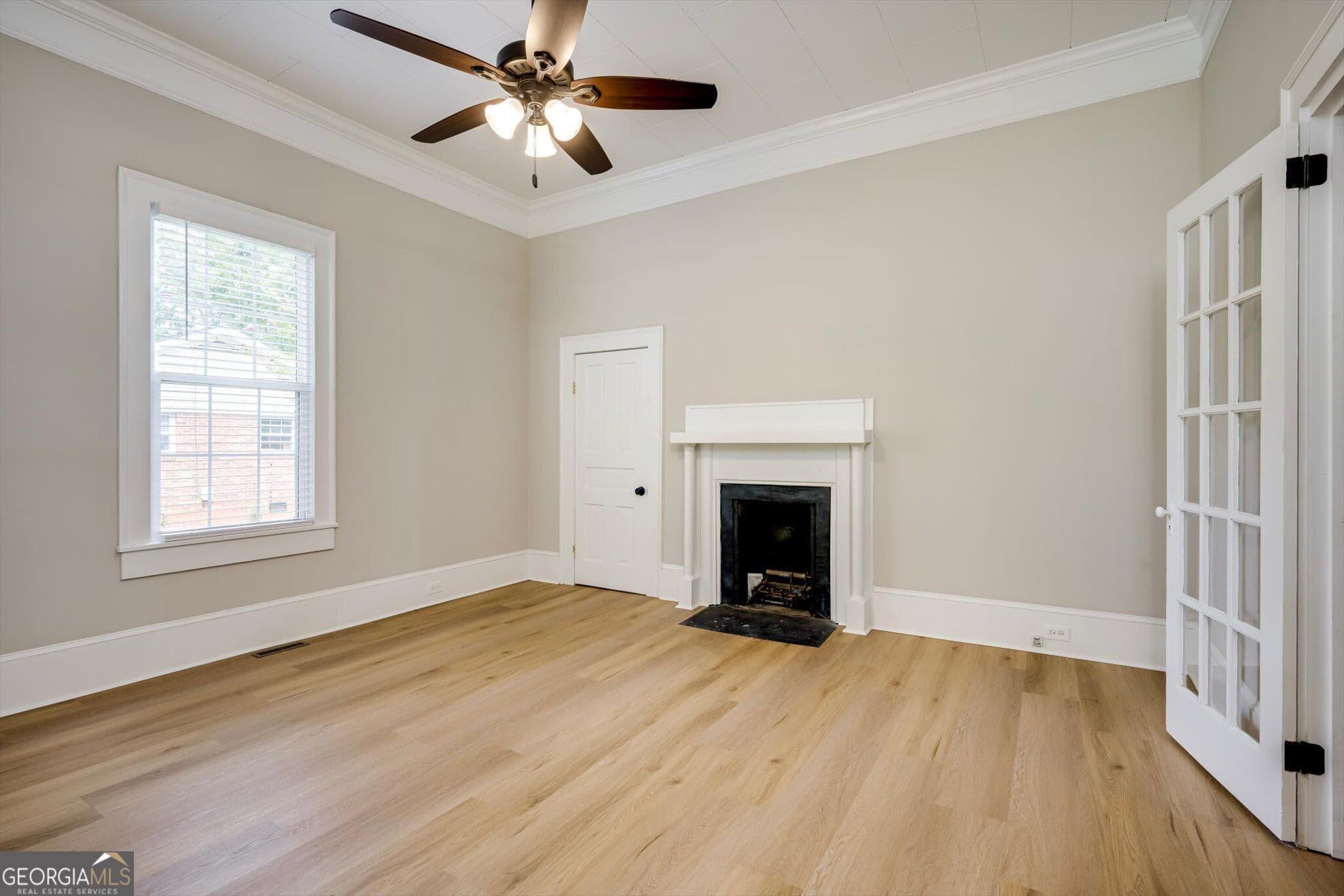 3 bedroom, 2 bathroom, 1,900 sq ft single family residence for sale at 182 Dallas Street, Lincolnton, GA 30817 — photo 6