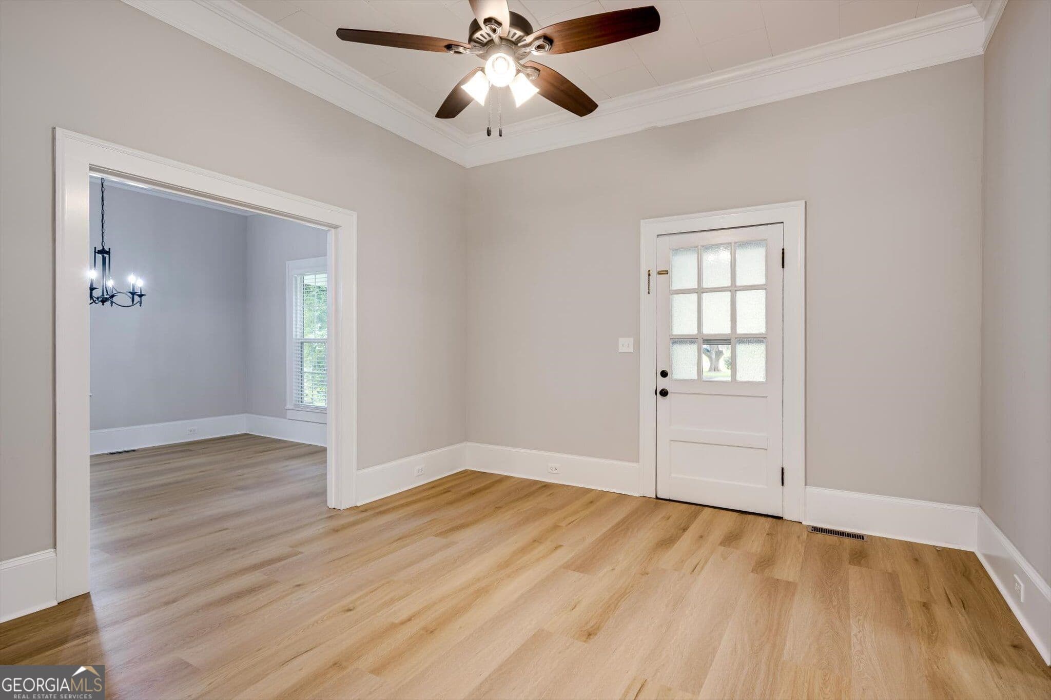 3 bedroom, 2 bathroom, 1,900 sq ft single family residence for sale at 182 Dallas Street, Lincolnton, GA 30817 — photo 5
