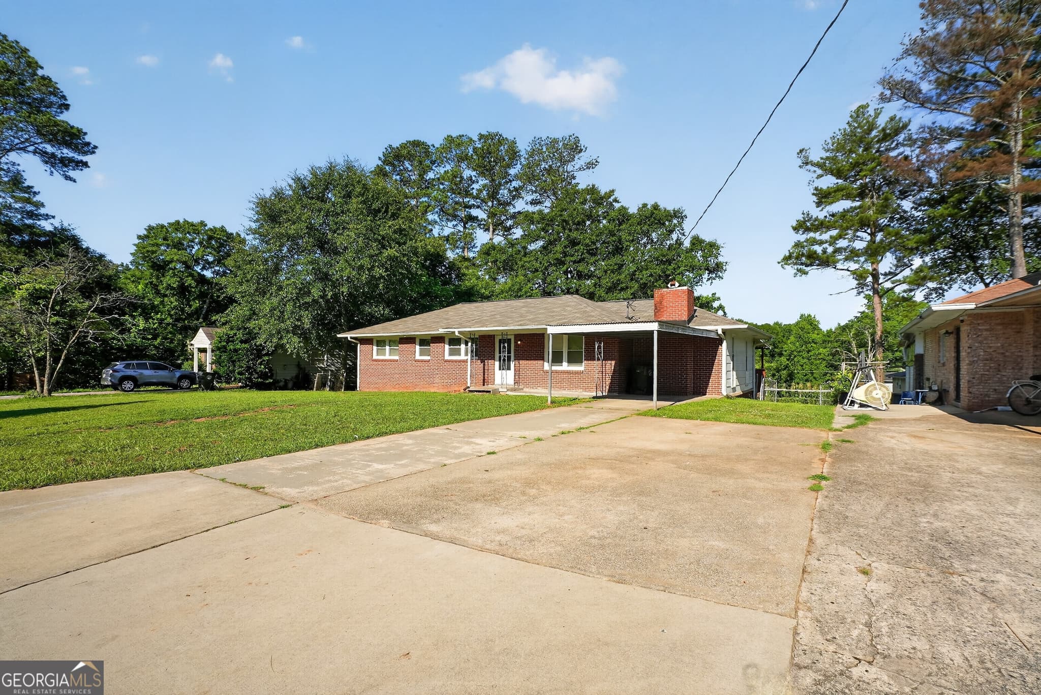 3 bedroom, 1.5 bathroom, 2,045 sq ft single family residence sold at 6269 Flamingo Way, Morrow, GA 30260