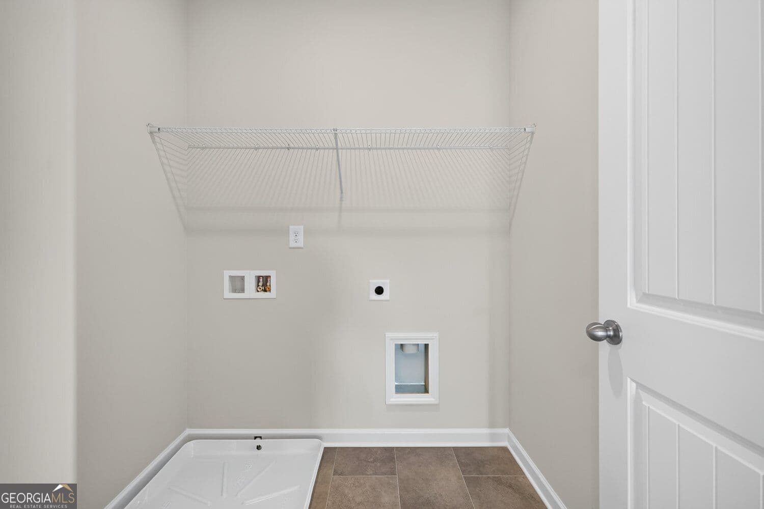 4 bedroom, 2.5 bathroom, 2,053 sq ft single family residence for sale at 139 Shire Loop, Calhoun, GA 30701 — photo 10