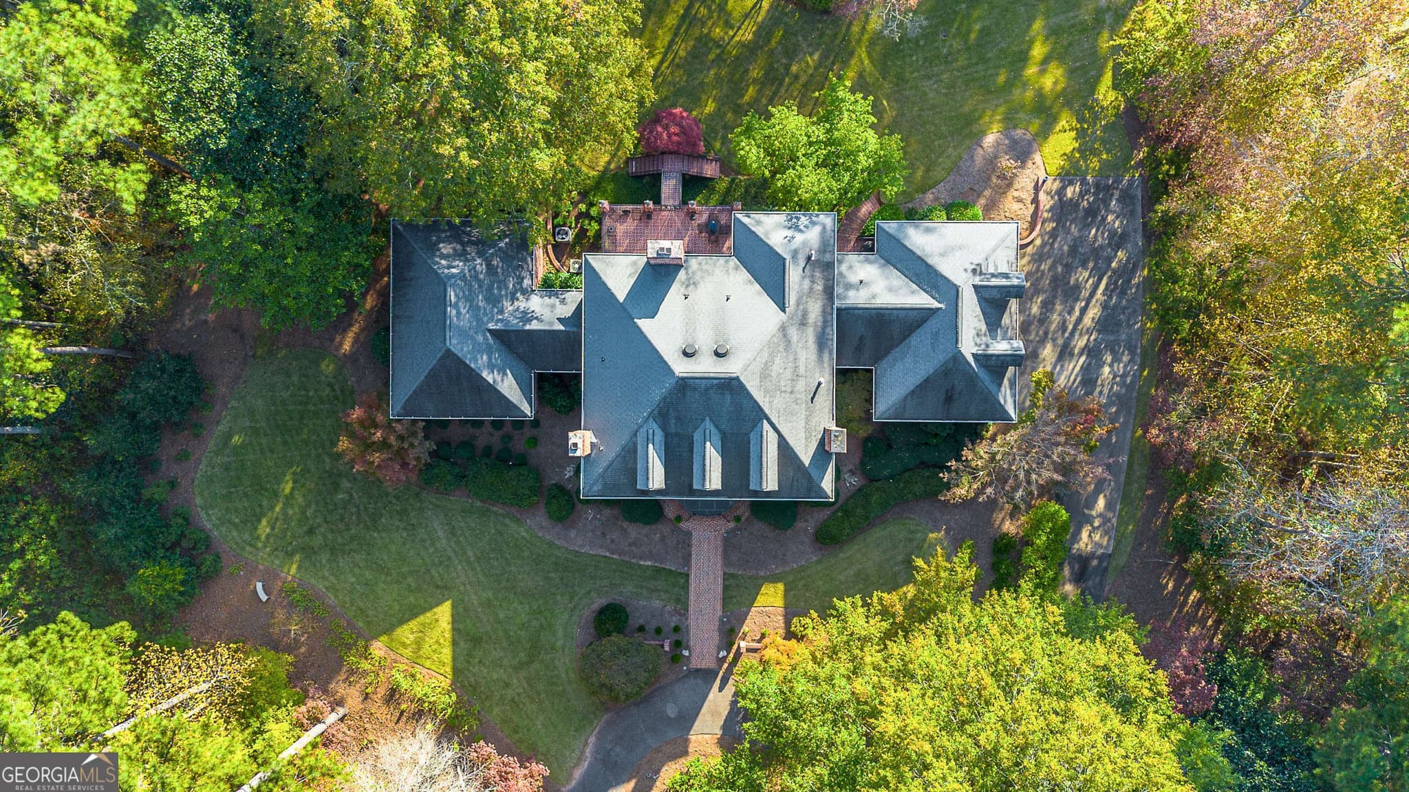 5 bedroom, 4.5 bathroom, 5,308 sq ft single family residence for sale at 510 White Oak Drive, Newnan, GA 30265 — photo 2