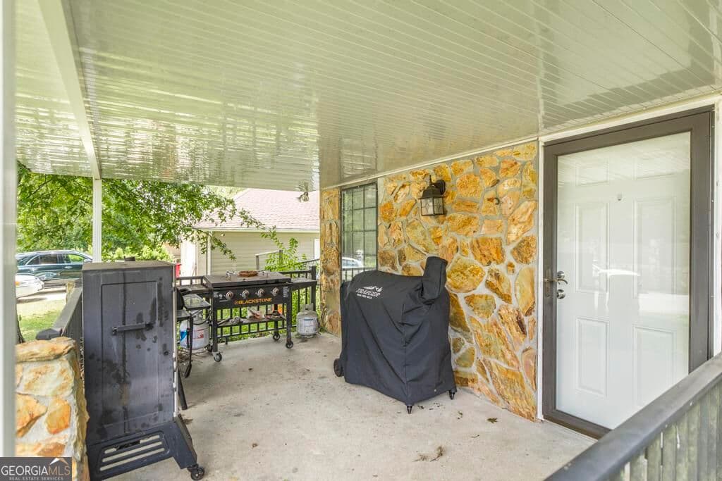 4 bedroom, 2 bathroom, 2,456 sq ft single family residence for sale at 211 Hickory Glen, Centerville, GA 31028 — photo 7