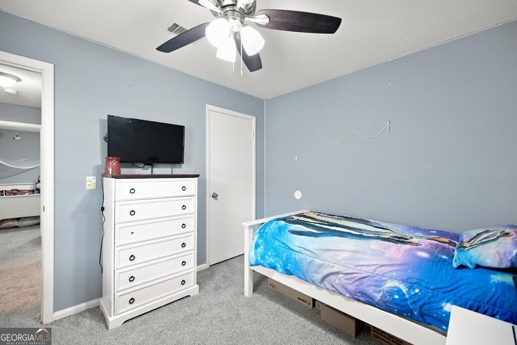 4 bedroom, 2 bathroom, 2,456 sq ft single family residence for sale at 211 Hickory Glen, Centerville, GA 31028 — photo 9