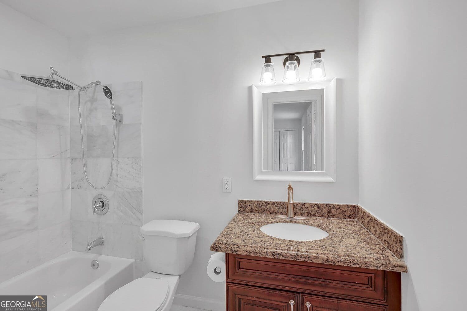 3 bedroom, 2.5 bathroom, 1,488 sq ft townhouse for sale at 1138 Moorestown Circle, Decatur, GA 30033 — photo 5