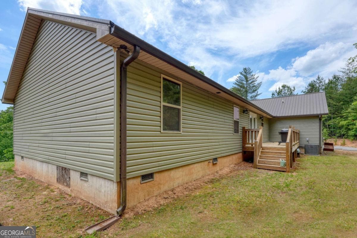 4 bedroom, 2.5 bathroom single family residence for sale at 290 Butterball Boulevard, Murphy, NC 28906 — photo 6