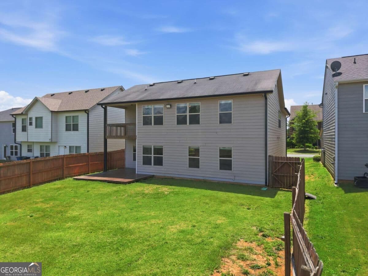 5 bedroom, 3 bathroom, 2,855 sq ft single family residence for sale at 262 Parkview Place Drive, Mcdonough, GA 30253 — photo 8