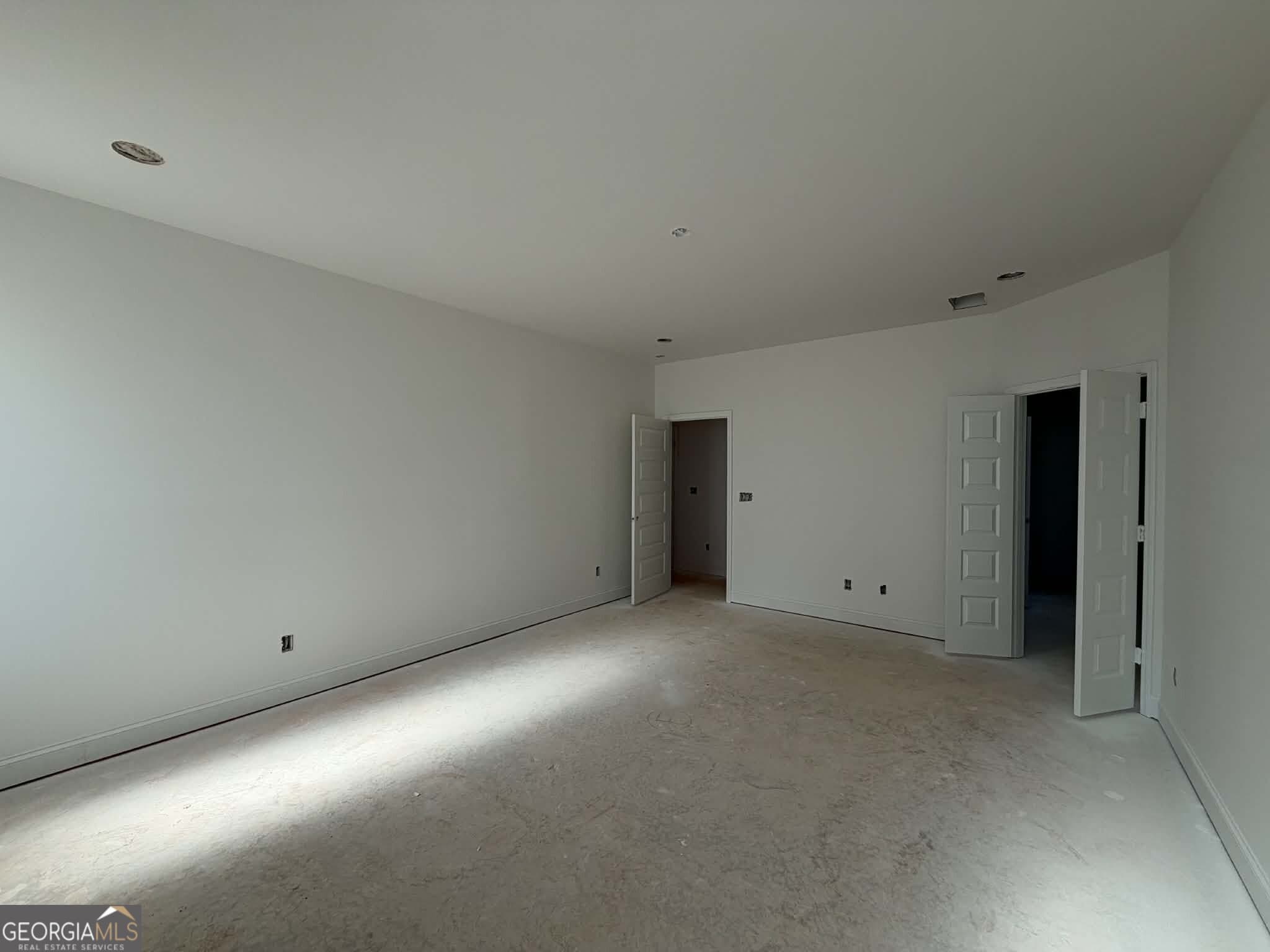5 bedroom, 3.5 bathroom, 2,672 sq ft single family residence for sale at 986 South Laney Road, Locust Grove, GA 30248 — photo 8