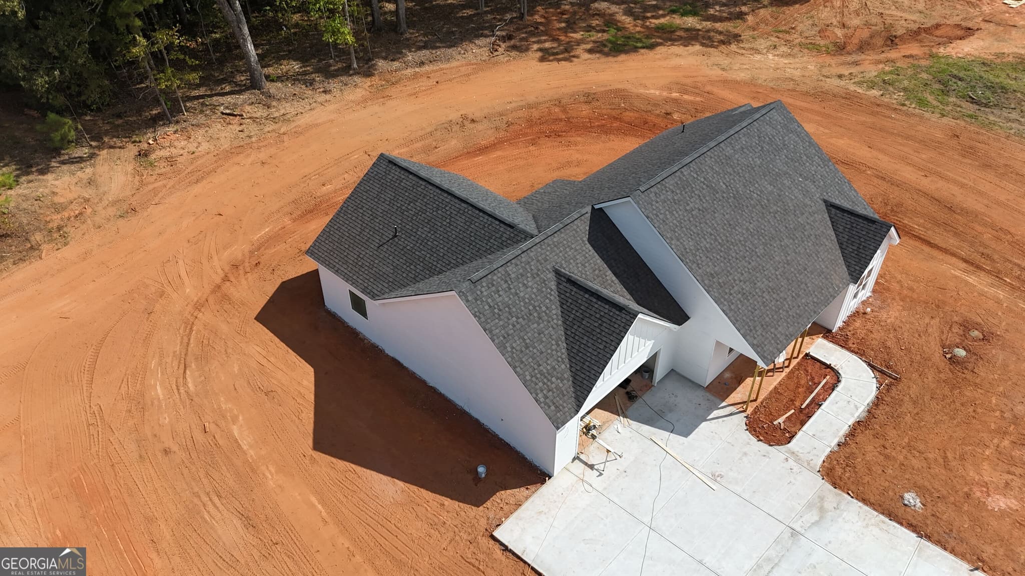 4 bedroom, 2 bathroom, 2,028 sq ft single family residence for sale at 133 Aerodrome Way, Griffin, GA 30224 — photo 3