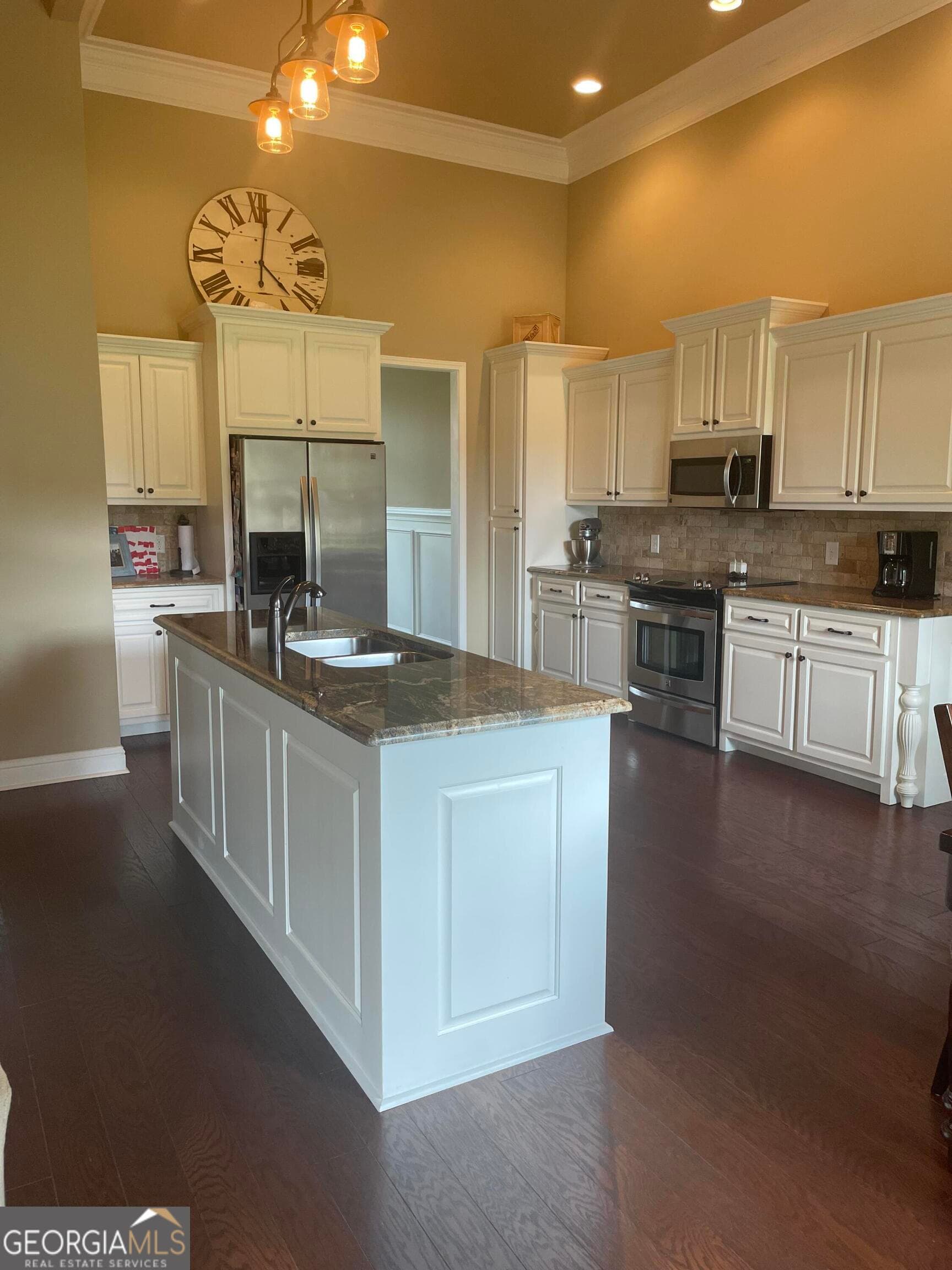 4 bedroom, 3 bathroom, 2,367 sq ft single family residence for sale at 36 Falcon Crest Way, Byron, GA 31008 — photo 4