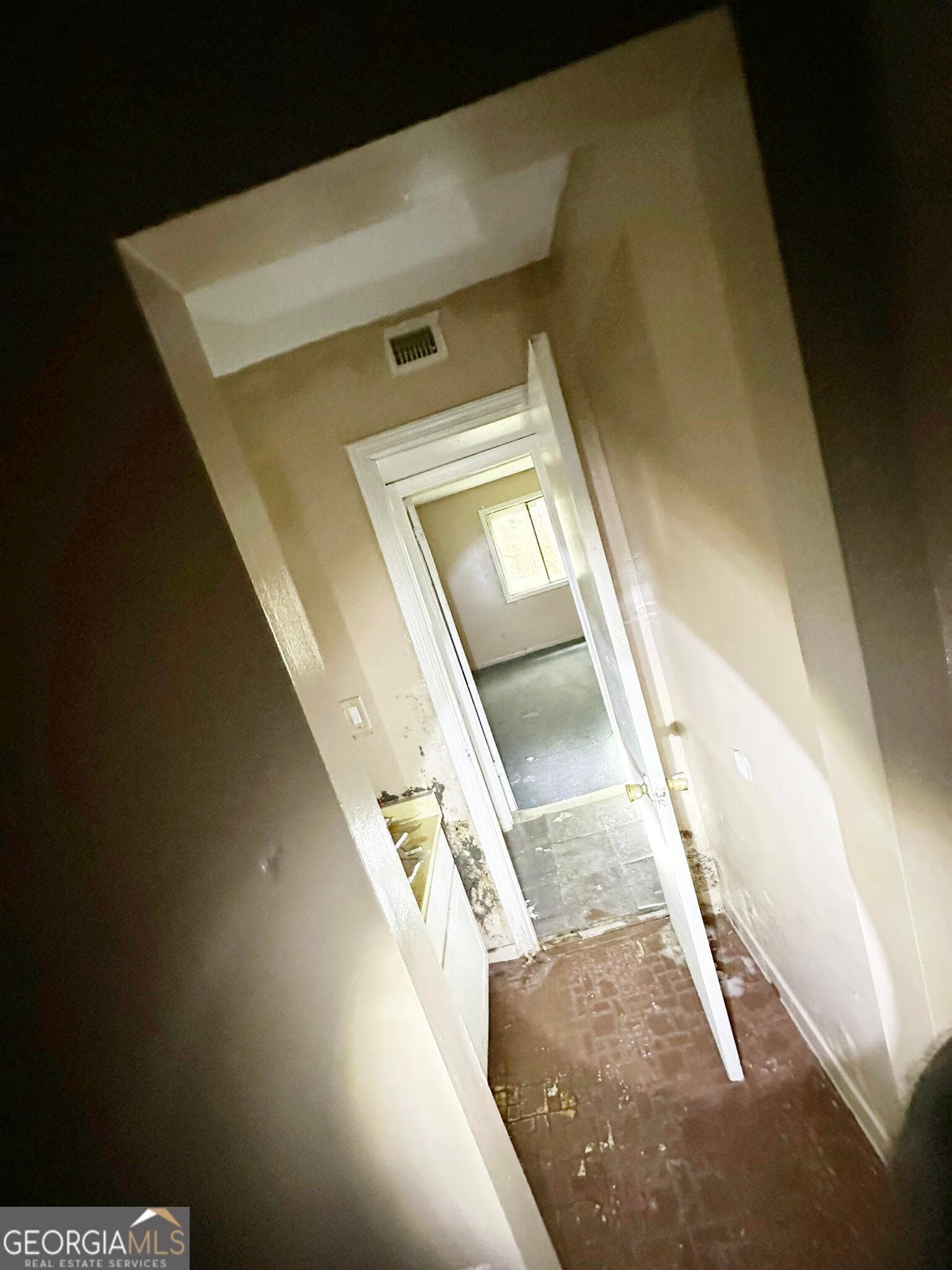 2 bedroom, 2 bathroom, 1,038 sq ft condominium for sale at 5914 Sutcliff Square, Lithonia, GA 30058 — photo 5