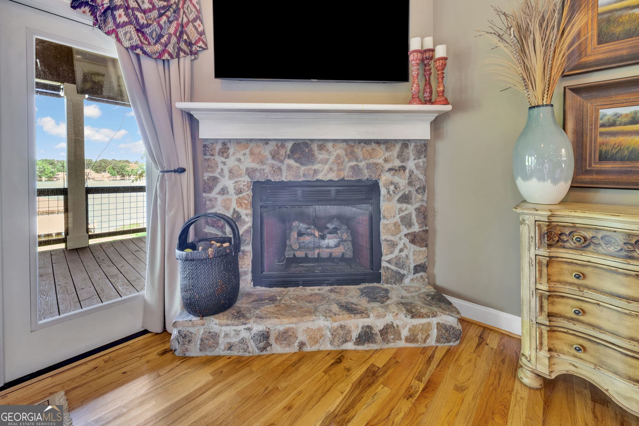 5 bedroom, 3 bathroom, 2,736 sq ft single family residence for sale at 167 N Steel Bridge Road, Eatonton, GA 31024 — photo 9