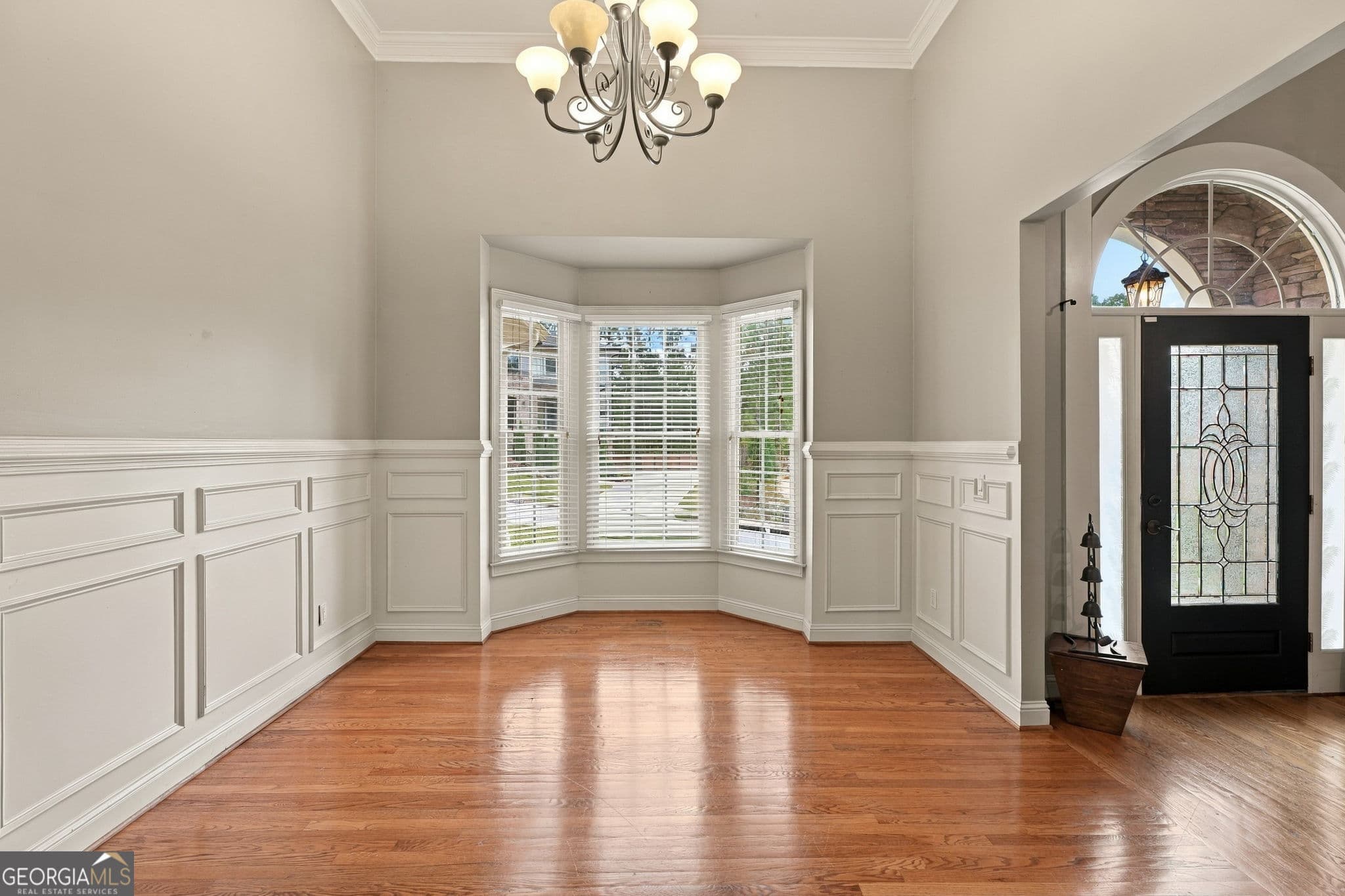 6 bedroom, 4.5 bathroom, 5,024 sq ft single family residence for sale at 5593 Bent Grass Way, Douglasville, GA 30135 — photo 3
