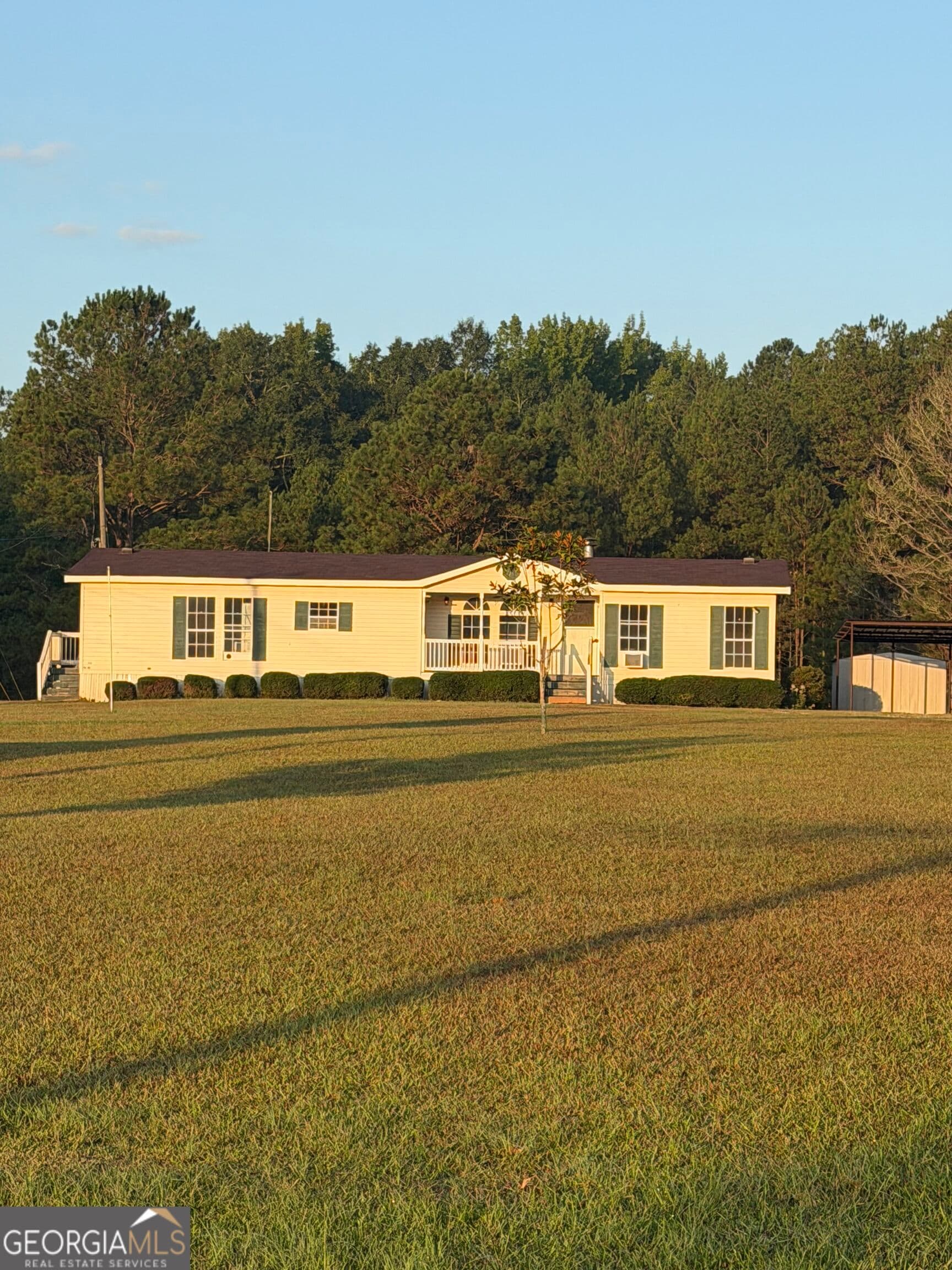 3 bedroom, 2 bathroom, 1,680 sq ft manufactured home,single family residence for sale at 385 Dean Road, Franklin, GA 30217 — photo 2