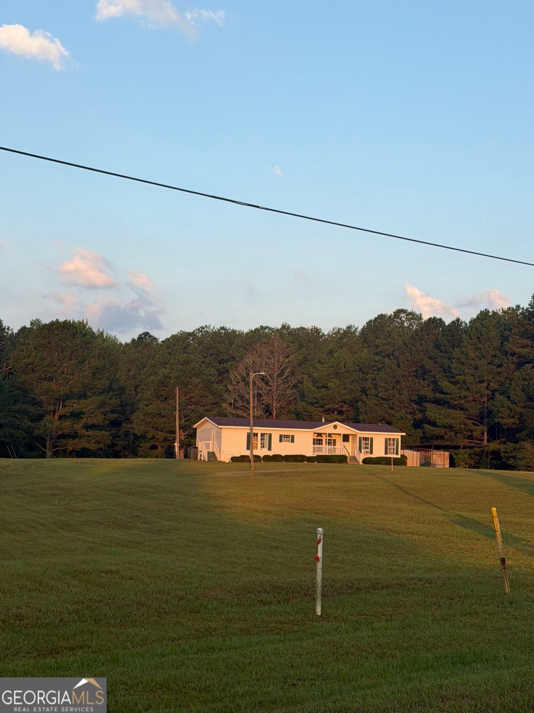 3 bedroom, 2 bathroom, 1,680 sq ft manufactured home,single family residence for sale at 385 Dean Road, Franklin, GA 30217 — photo 3