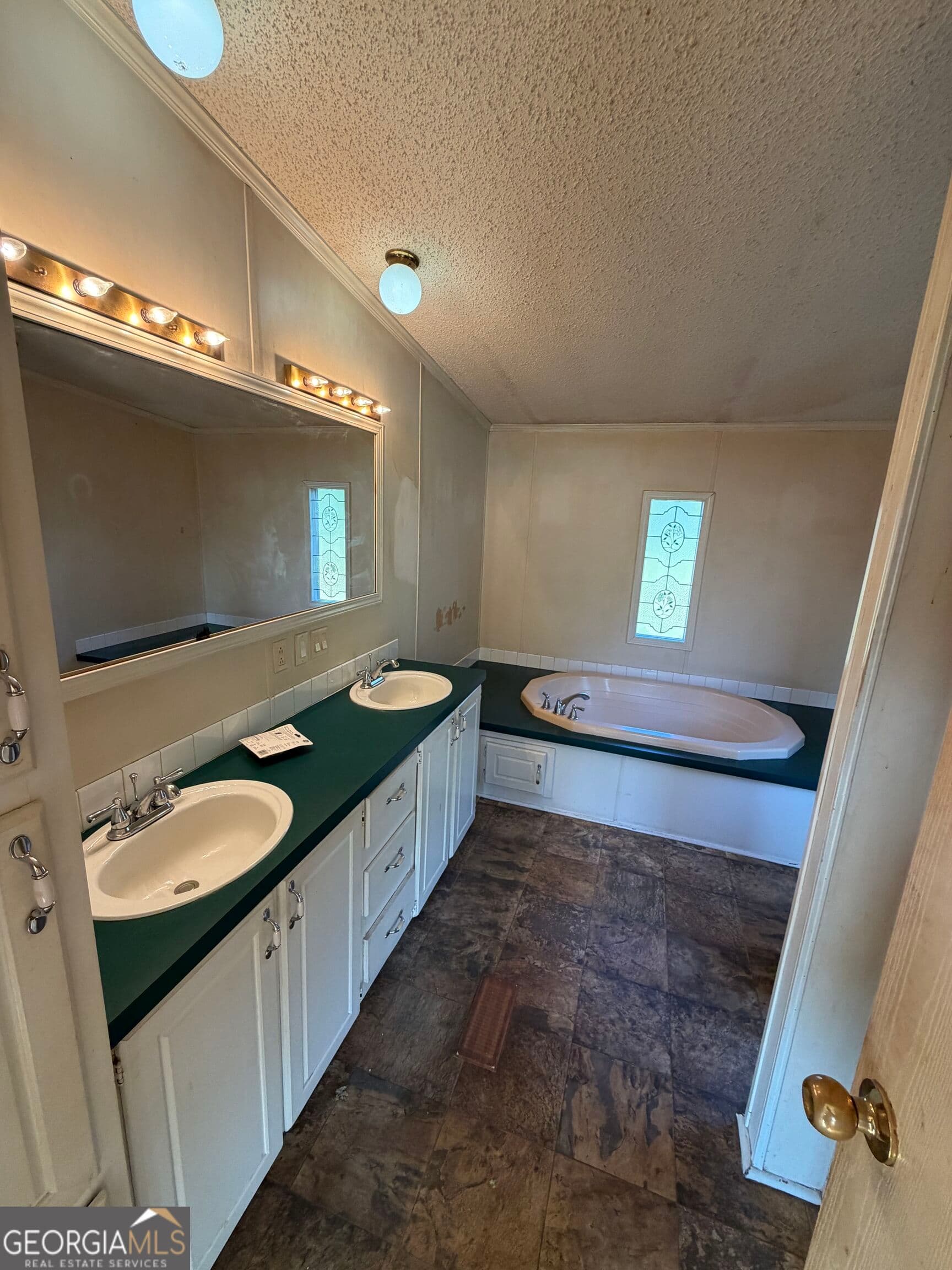 3 bedroom, 2 bathroom, 1,680 sq ft manufactured home,single family residence for sale at 385 Dean Road, Franklin, GA 30217 — photo 10