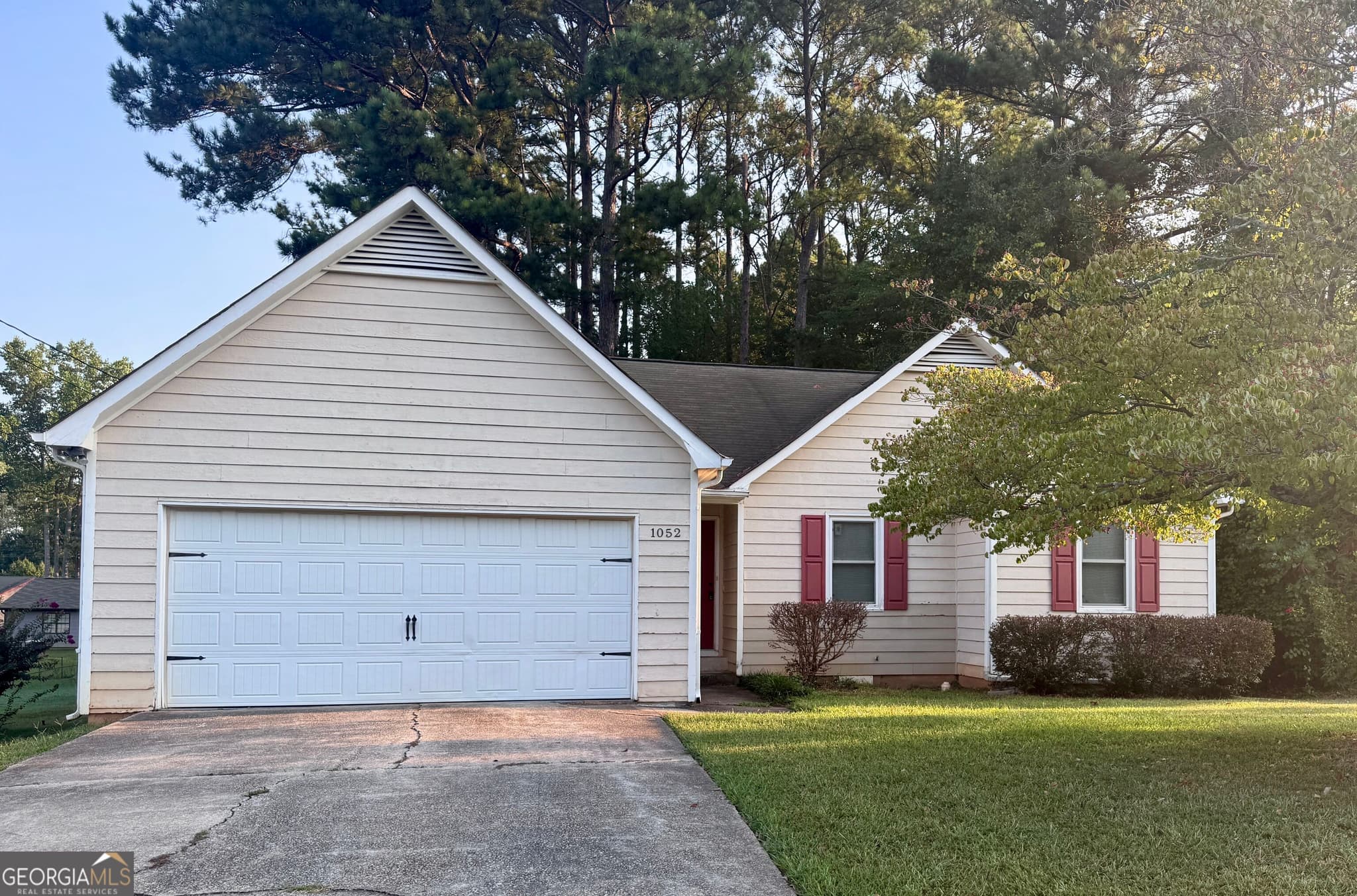 3 bedroom, 2 bathroom, 1,600 sq ft single family residence for rent at 1052 Terance Avenue, Jonesboro, GA 30238 for $1,690 a month — photo 1 of 1