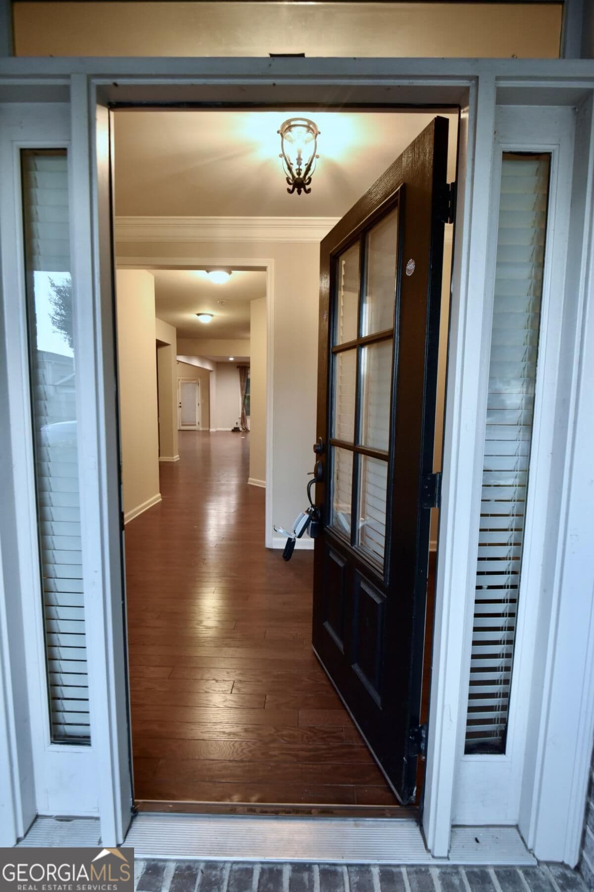 4 bedroom, 3.5 bathroom, 3,200 sq ft single family residence for rent at 8455 Village School Drive, Cumming, GA 30041 for $2,995 a month — photo 3