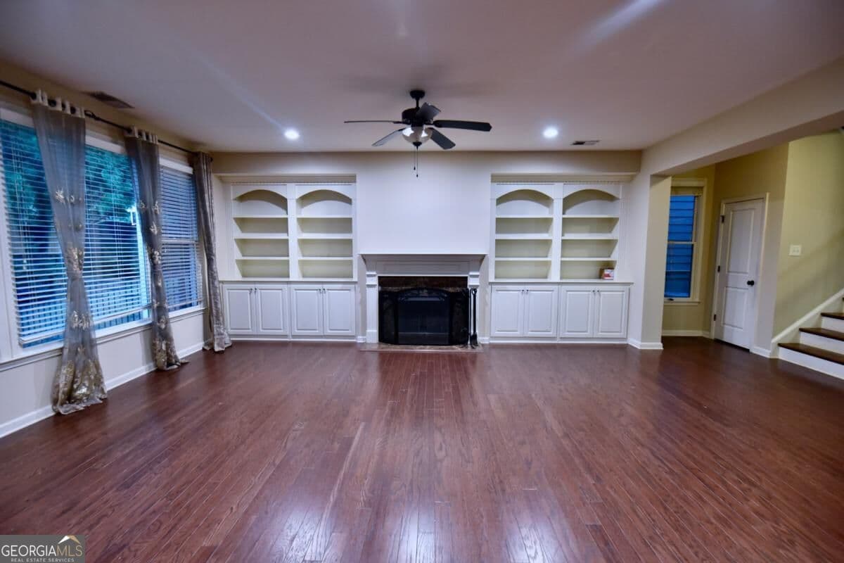 4 bedroom, 3.5 bathroom, 3,200 sq ft single family residence for rent at 8455 Village School Drive, Cumming, GA 30041 for $2,995 a month — photo 9
