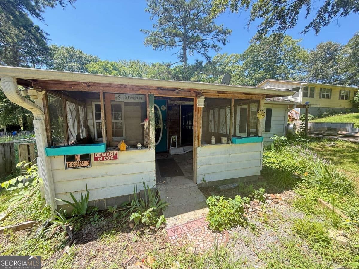 2 bedroom, 1 bathroom, 1,021 sq ft single family residence for sale at 81 Coleman Street, Kingston, GA 30145 — photo 3