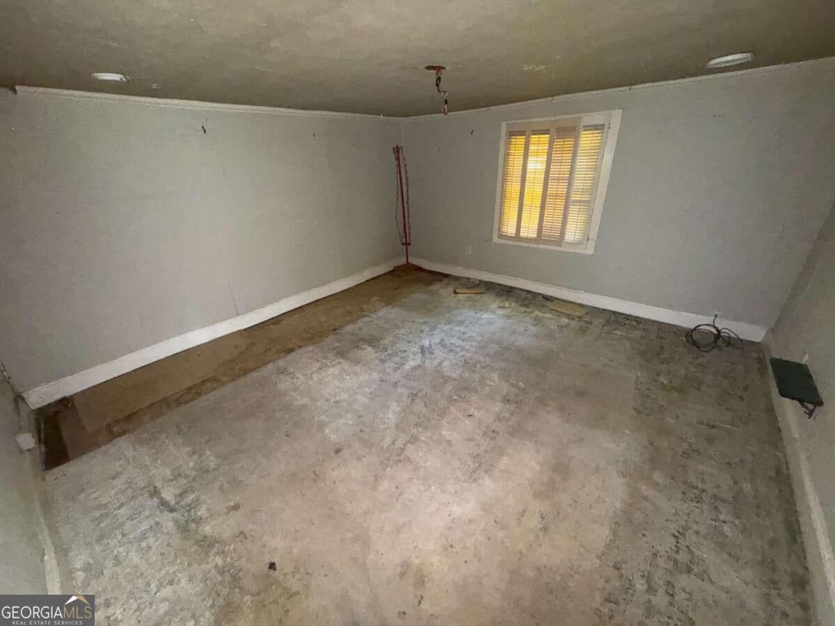 2 bedroom, 1 bathroom, 1,021 sq ft single family residence for sale at 81 Coleman Street, Kingston, GA 30145 — photo 5