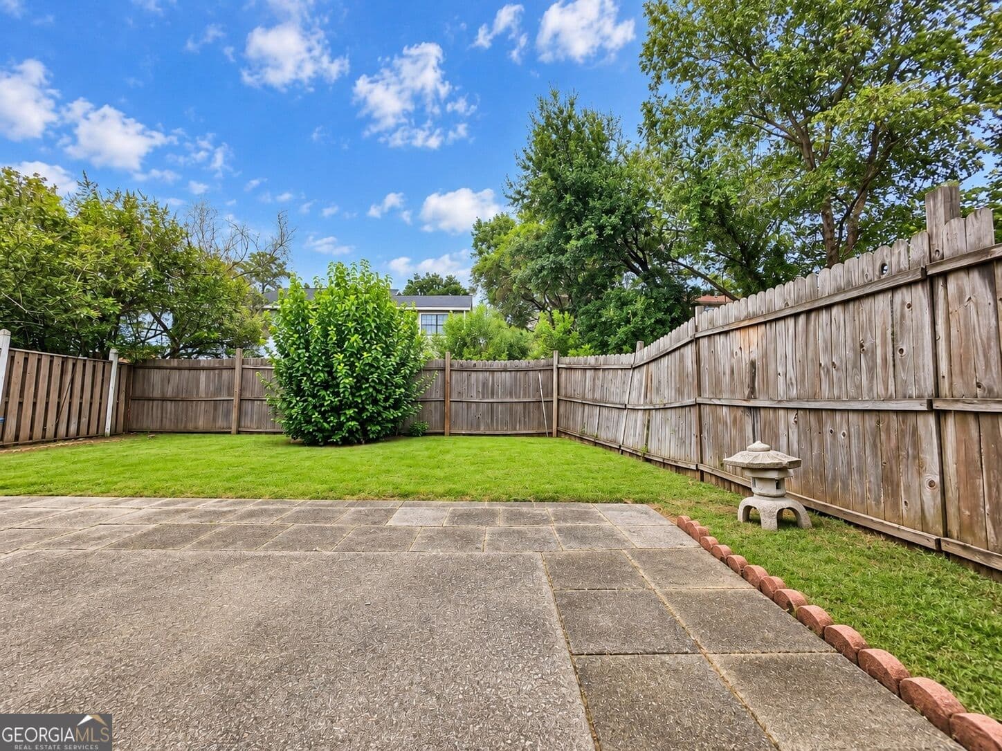 2 bedroom, 1.5 bathroom, 1,292 sq ft townhouse for sale at 130 Holland Park Circle, Savannah, GA 31419 — photo 5