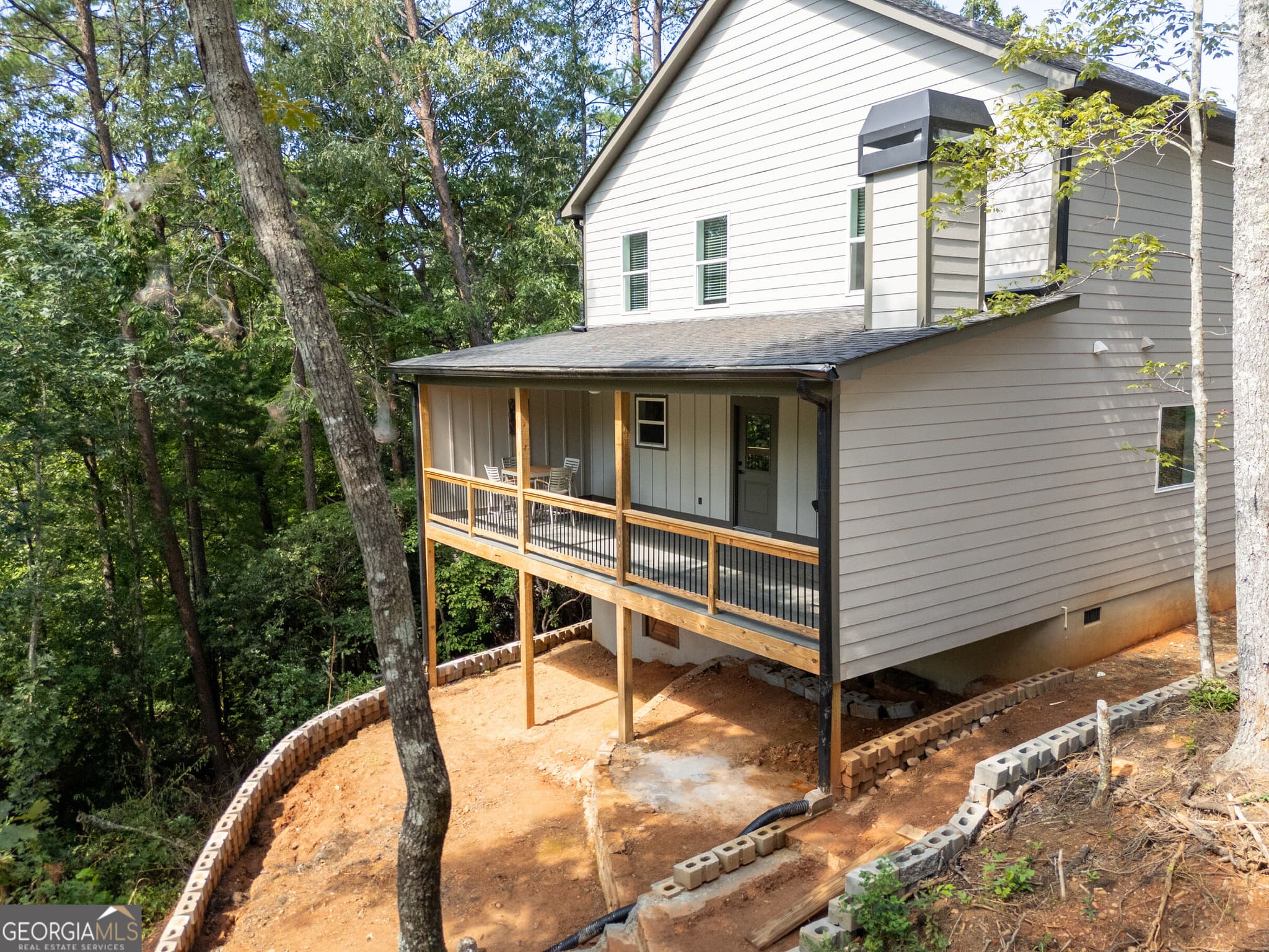 4 bedroom, 4.5 bathroom, 2,202 sq ft single family residence for sale at 138 Alte Bruecke Strasse, Helen, GA 30545 — photo 3