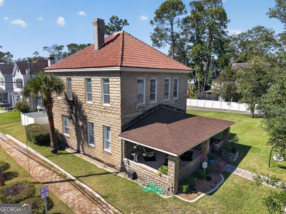 5 bedroom, 2.5 bathroom, 3,456 sq ft single family residence for sale at 601 Mcdonald Street, Waycross, GA 31503 — photo 2
