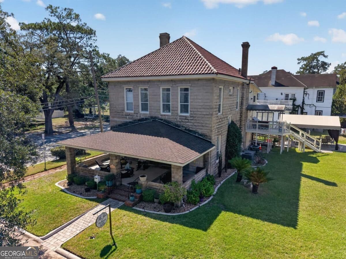 5 bedroom, 2.5 bathroom, 3,456 sq ft single family residence for sale at 601 Mcdonald Street, Waycross, GA 31503 — photo 3
