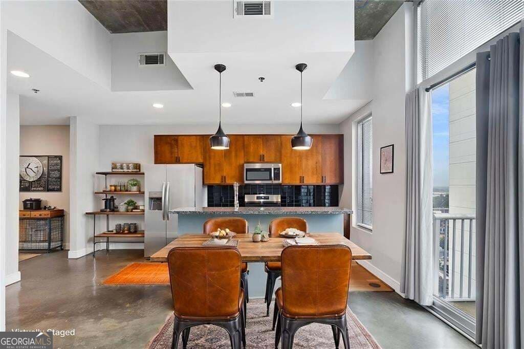 1 bedroom, 1 bathroom, 768 sq ft condominium for sale at 44 Peachtree Place 2027, Atlanta, GA 30309 — photo 5