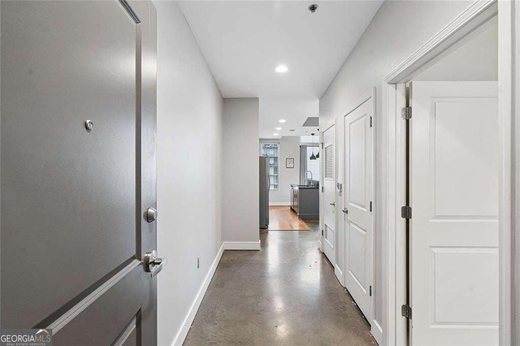 1 bedroom, 1 bathroom, 768 sq ft condominium for sale at 44 Peachtree Place 2027, Atlanta, GA 30309 — photo 10