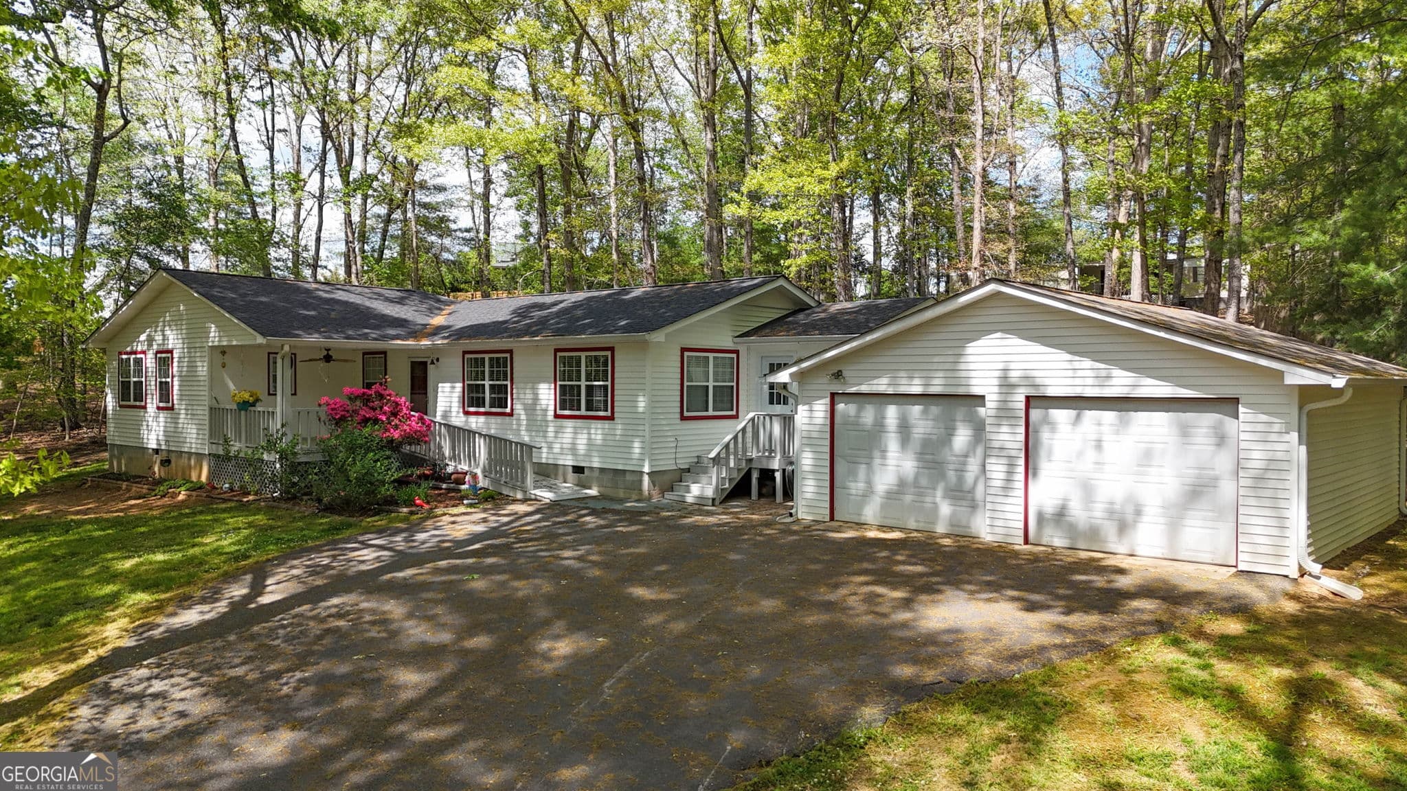 3 bedroom, 2 bathroom, 1,704 sq ft single family residence for sale at 104 Country Corners Road, Blairsville, GA 30512