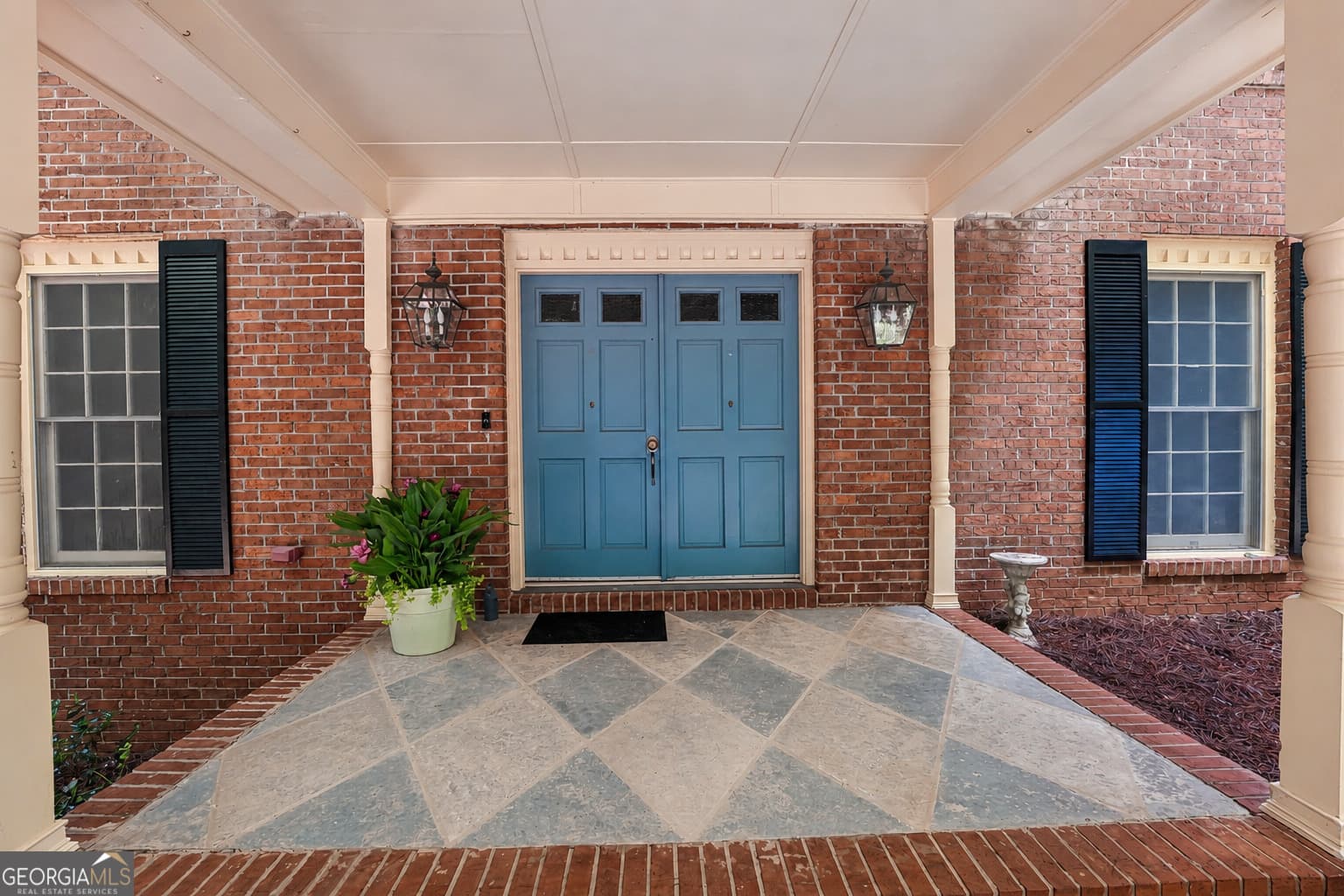 4 bedroom, 2.5 bathroom, 2,548 sq ft single family residence for sale at 155 Forest Hall Lane, Fayetteville, GA 30214 — photo 4