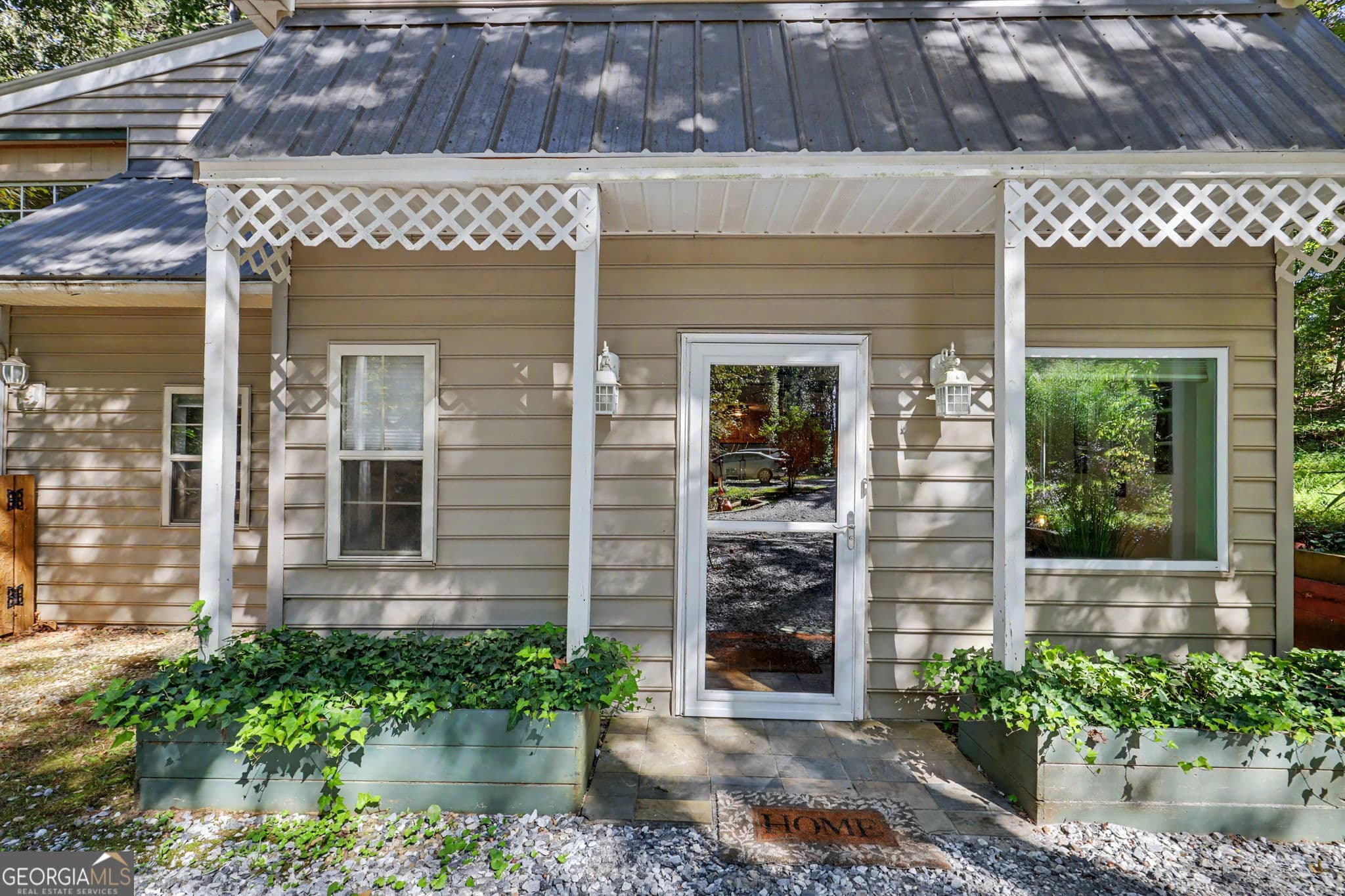 4 bedroom, 2 bathroom, 2,196 sq ft single family residence for sale at 755 Beaver Lake Drive, Clarkesville, GA 30523 — photo 10