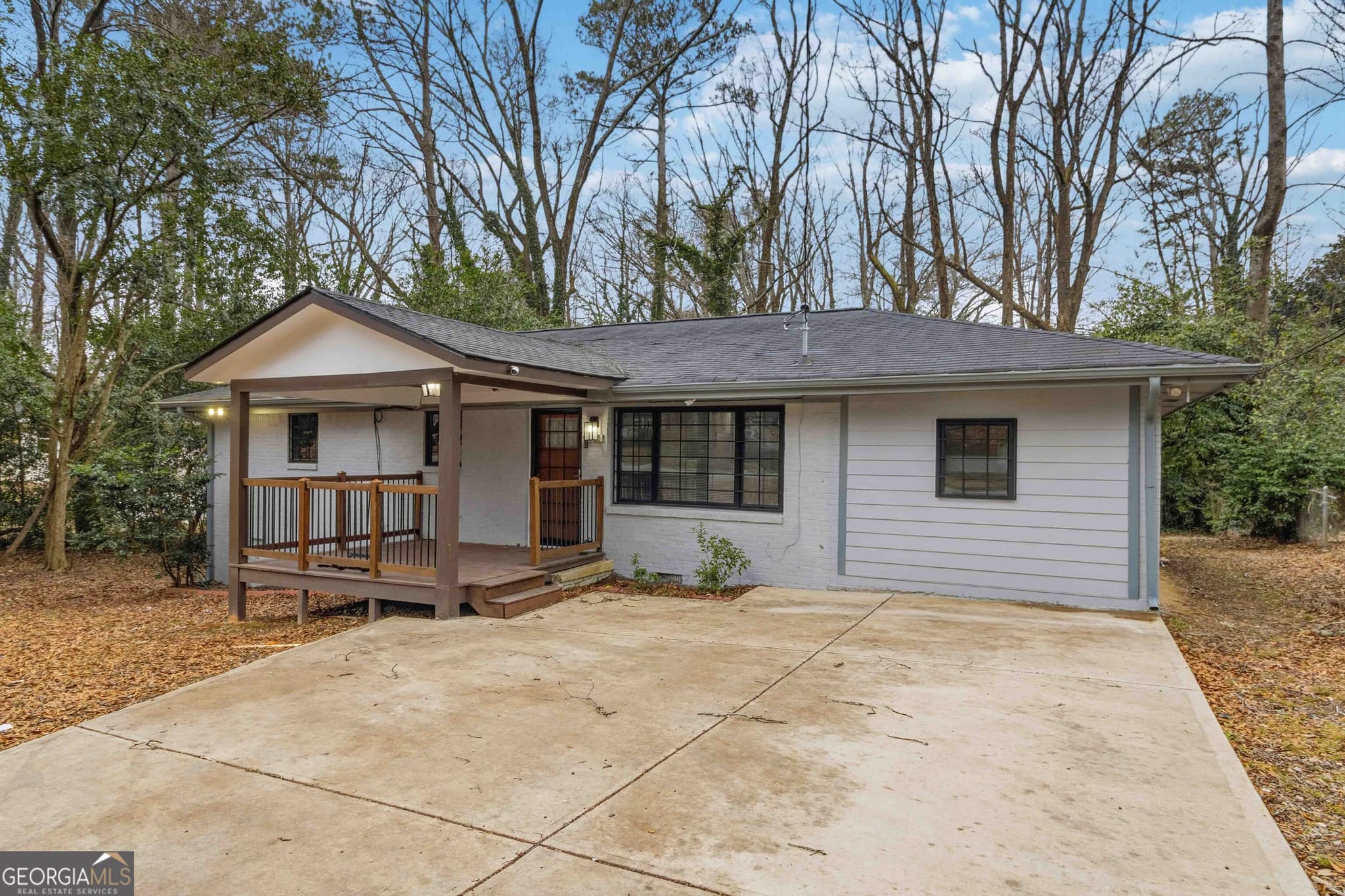 4 bedroom, 2 bathroom, 1,604 sq ft single family residence for sale at 2953 MEADOWVIEW Drive, Atlanta, GA 30316 — photo 6