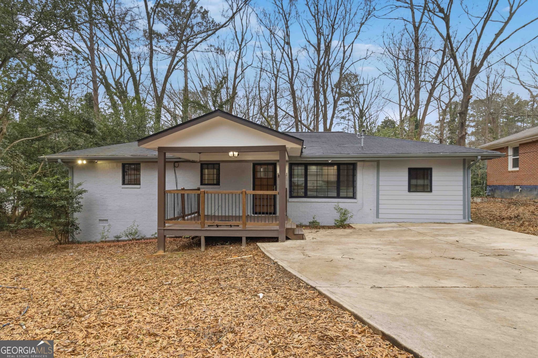 4 bedroom, 2 bathroom, 1,604 sq ft single family residence for sale at 2953 MEADOWVIEW Drive, Atlanta, GA 30316 — photo 4