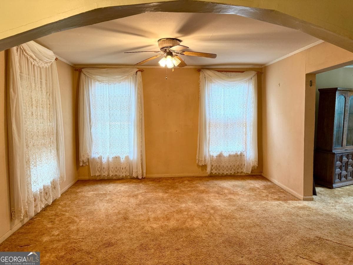 3 bedroom, 1 bathroom, 1,319 sq ft single family residence under contract at 705 W 11Th Avenue, Cordele, GA 31015 — photo 4