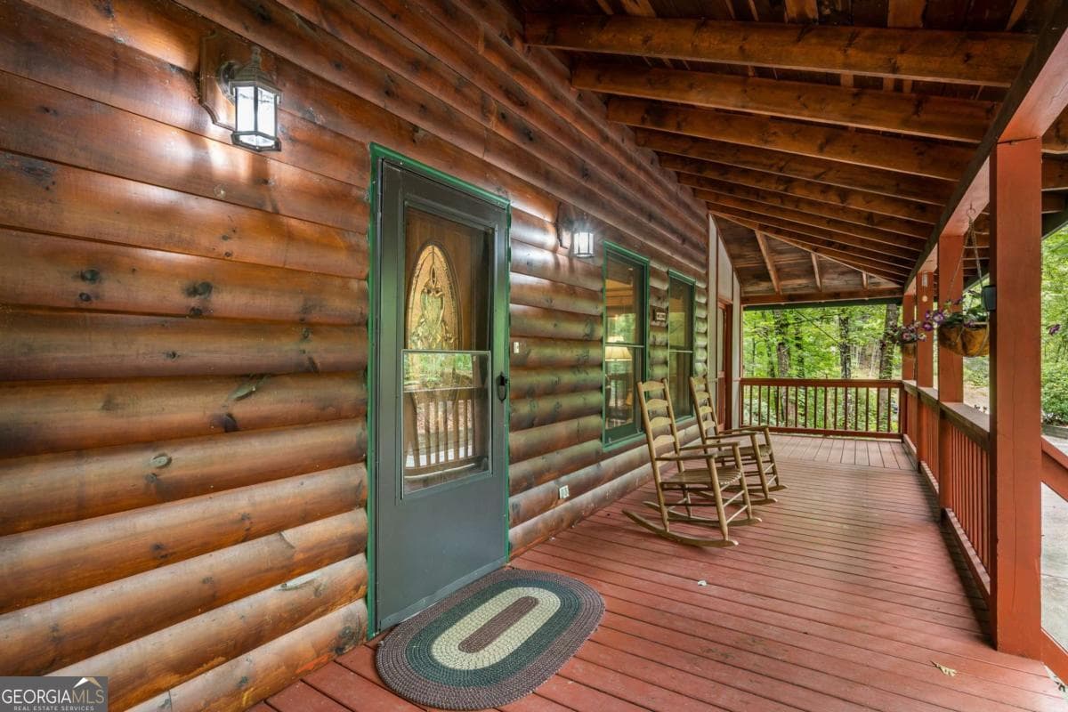 3 bedroom, 3 bathroom, 2,256 sq ft cabin,single family residence for sale at 398 Mountain Tops Circle, Blue Ridge, GA 30513 — photo 2
