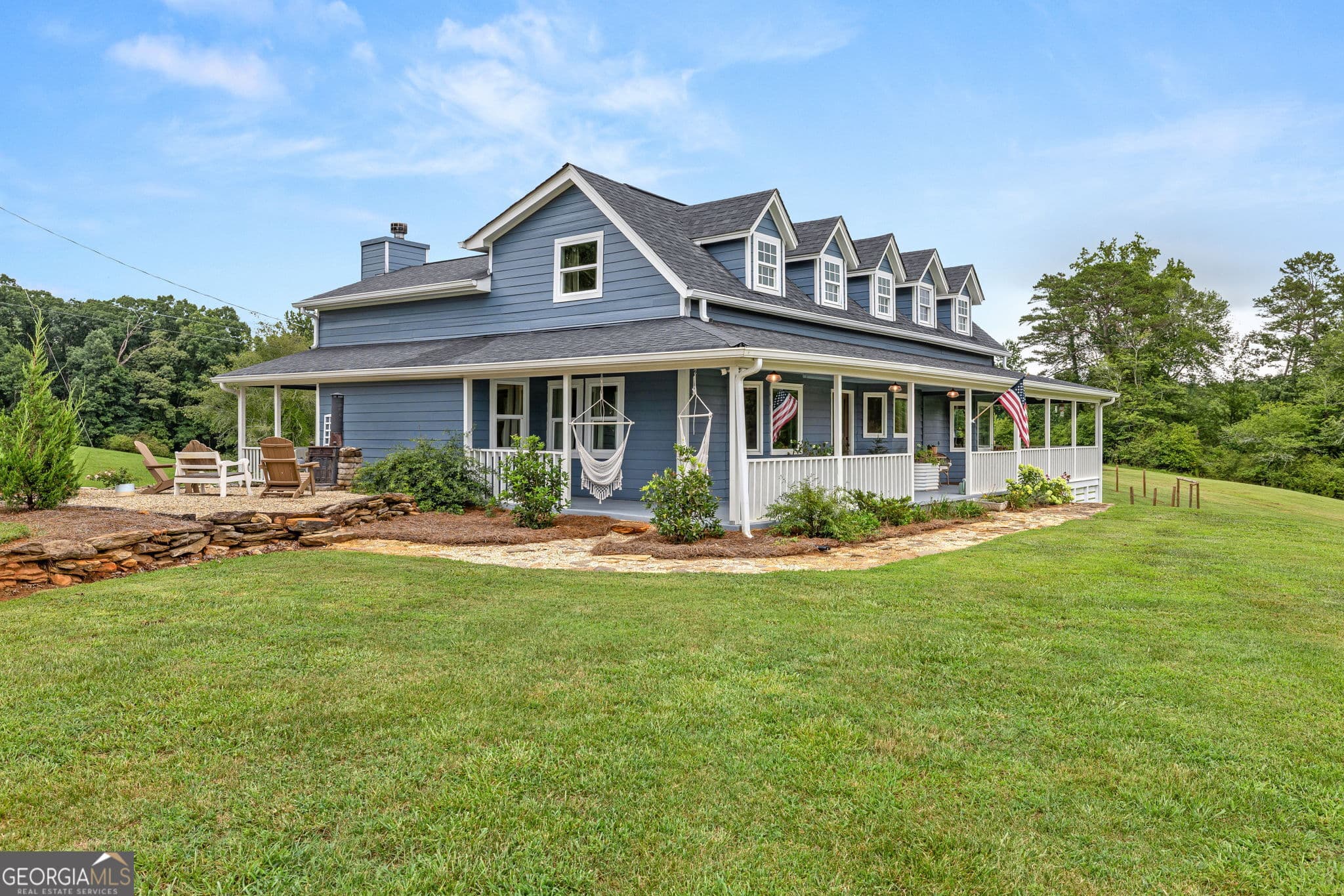 4 bedroom, 3 bathroom, 2,702 sq ft single family residence for sale at 828 Garner Road, Cornelia, GA 30531 — photo 4