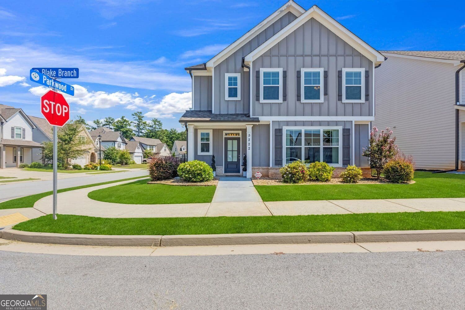 3 bedroom, 2.5 bathroom, 2,190 sq ft single family residence for sale at 5222 Blake Branch, Flowery Branch, GA 30542 — photo 2