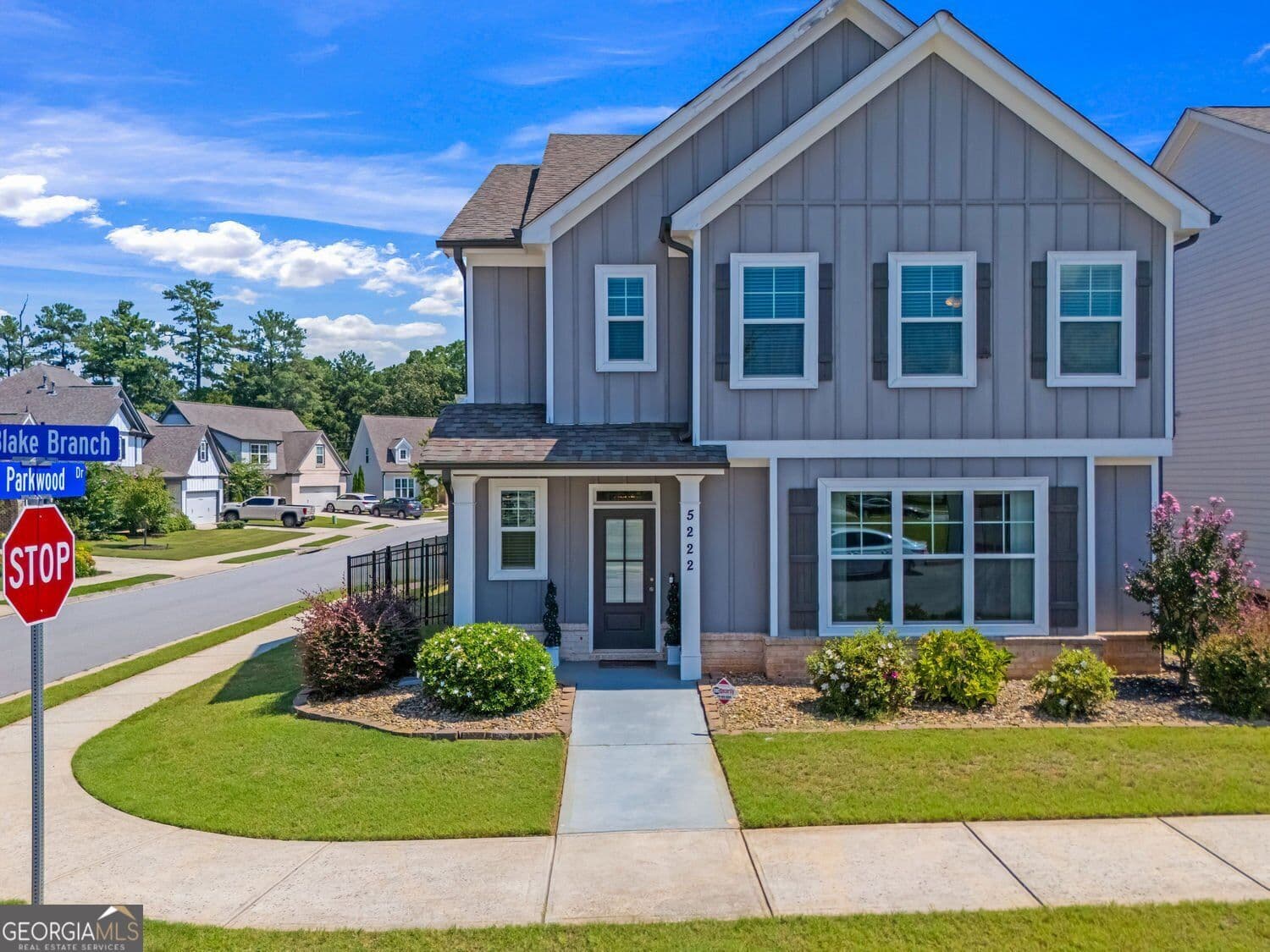 3 bedroom, 2.5 bathroom, 2,190 sq ft single family residence for sale at 5222 Blake Branch, Flowery Branch, GA 30542 — photo 4