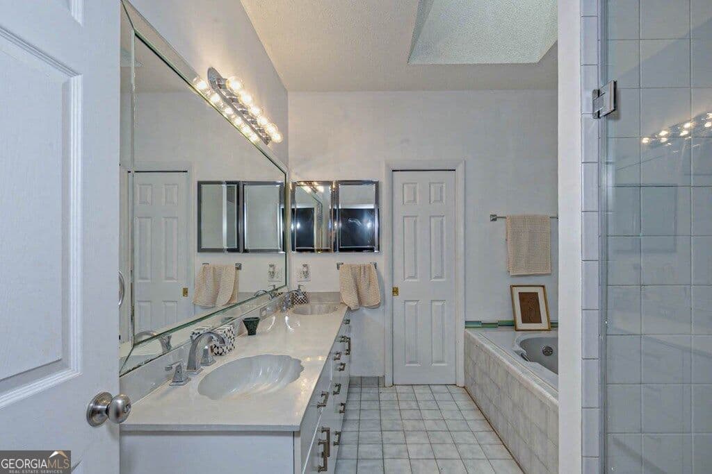 3 bedroom, 2.5 bathroom, 3,122 sq ft single family residence for sale at 69 WATERWAY DRIVE, Cataula, GA 31804 — photo 6