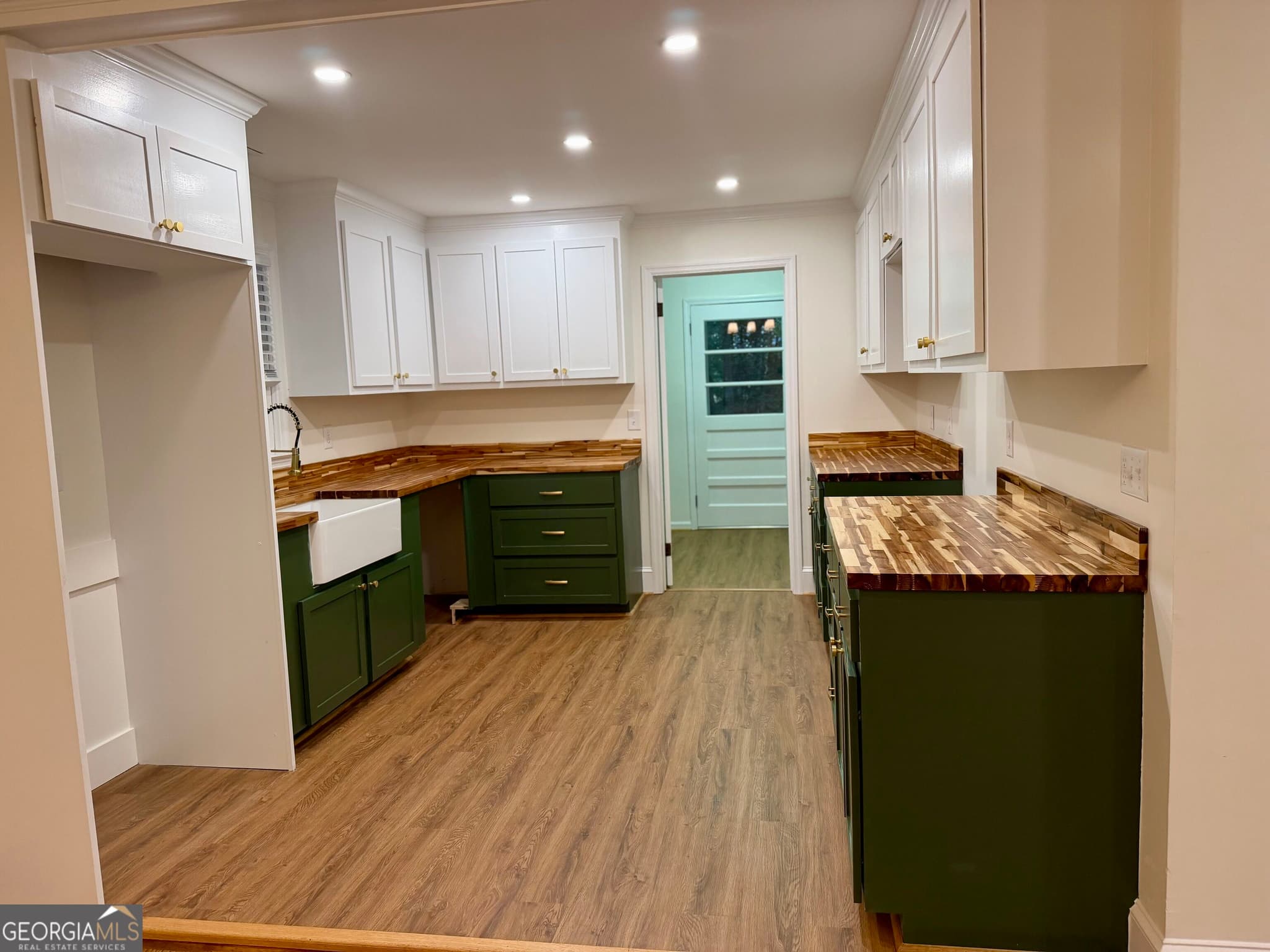 3 bedroom, 1 bathroom, 1,072 sq ft single family residence for sale at 4115 Ga Highway 68, Tennille, GA 31089 — photo 4