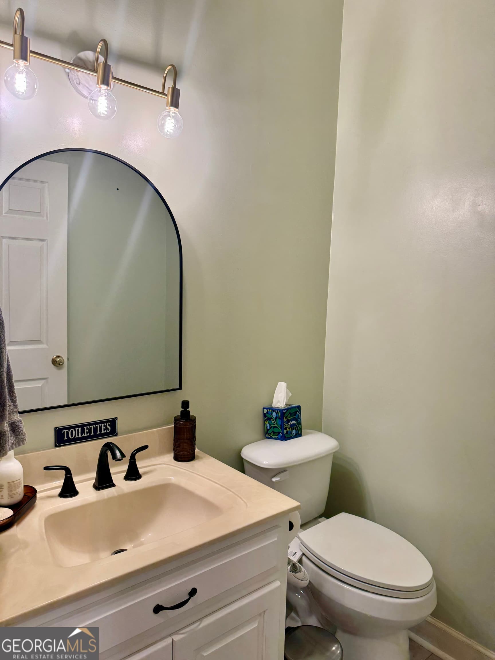 4 bedroom, 2.5 bathroom, 2,464 sq ft single family residence for sale at 102 OAKATEE COURT Courts, Cordele, GA 31015 — photo 5