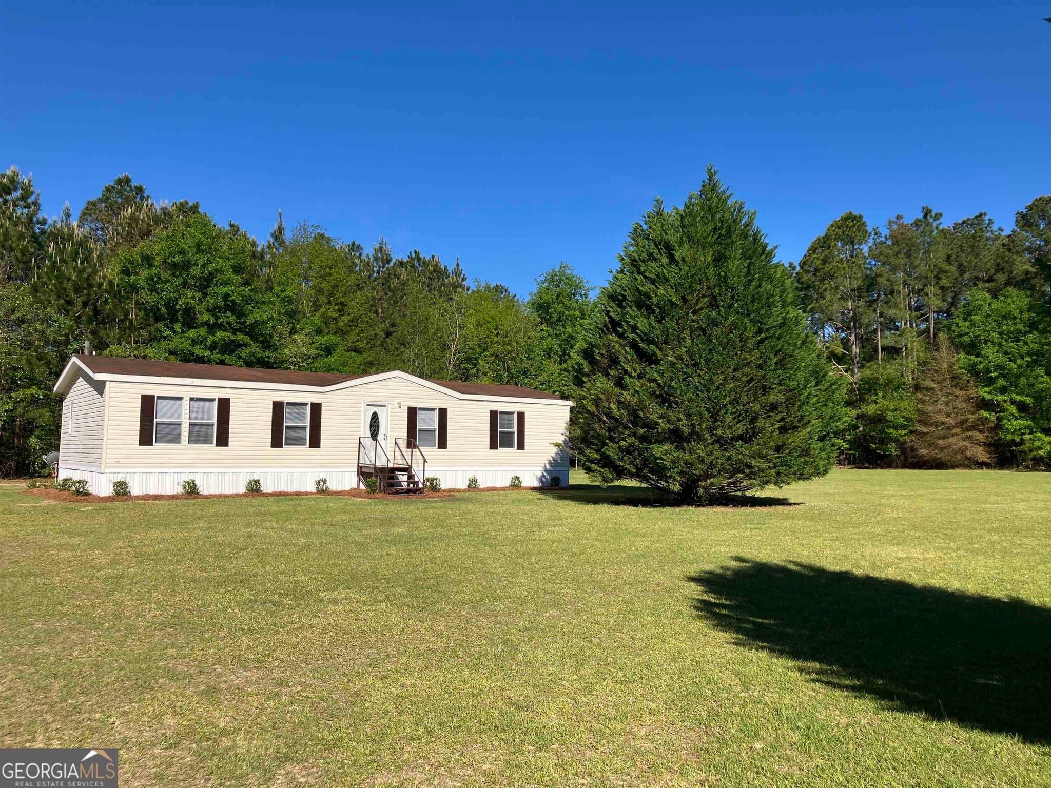 3 bedroom, 2 bathroom, 1,248 sq ft manufactured home,single family residence sold at 117 Lance Lane, Sylvania, GA 30467