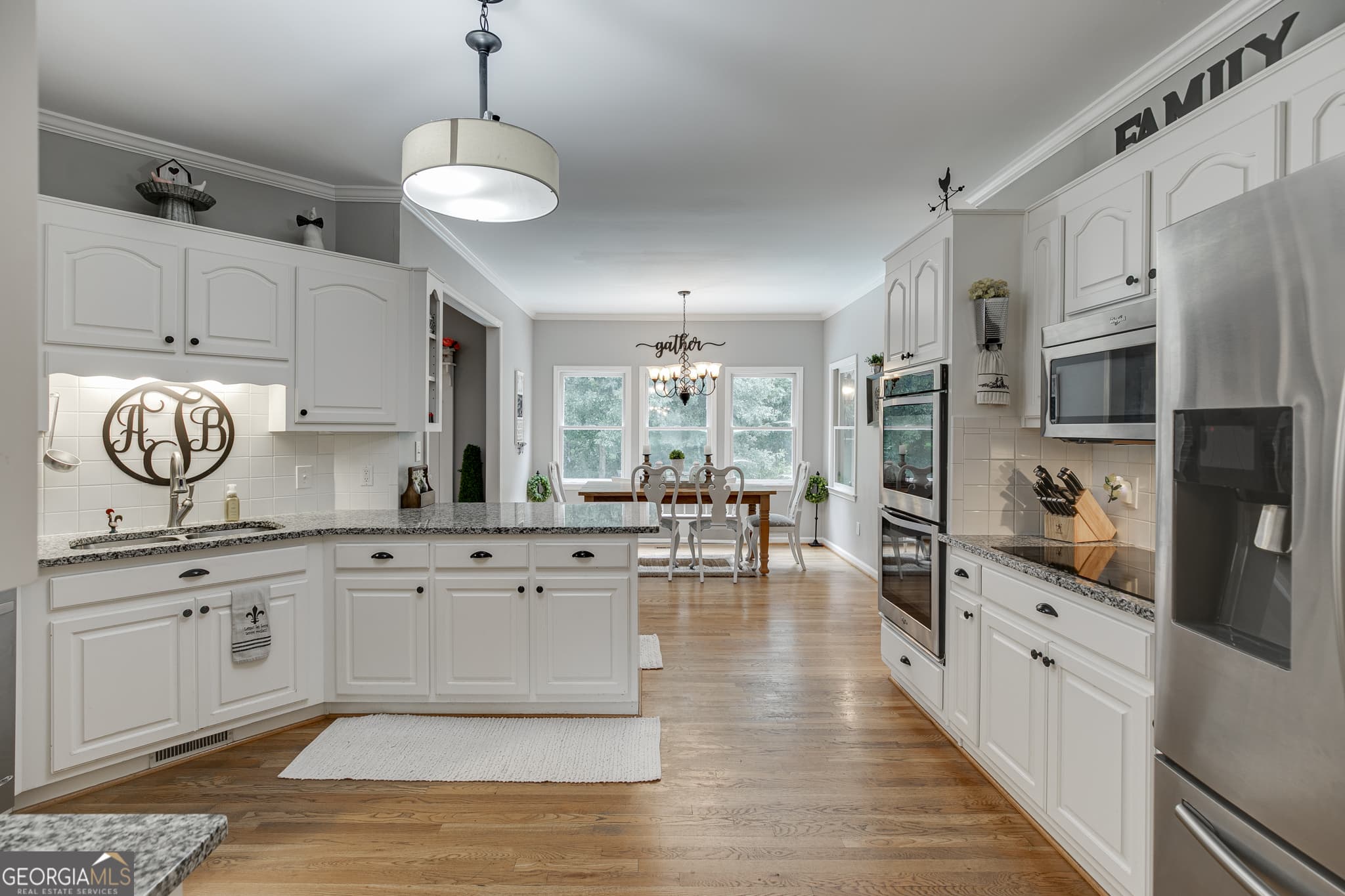 4 bedroom, 3.5 bathroom, 3,821 sq ft single family residence for sale at 4020 Derby Drive, Gainesville, GA 30507 — photo 8