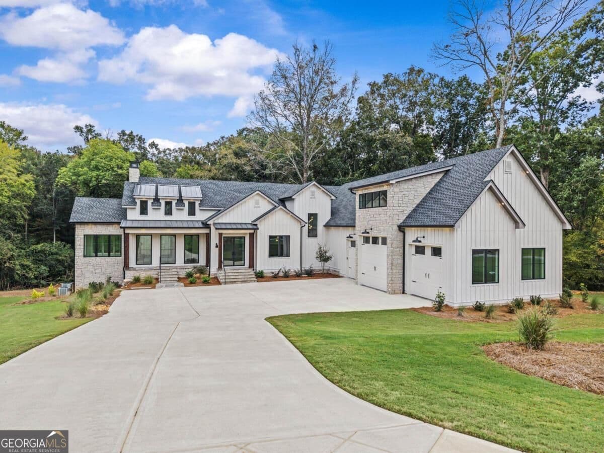 5 bedroom, 6 bathroom, 5,427 sq ft single family residence for sale at 1110 Sunset Bluff, Greensboro, GA 30642 — photo 6